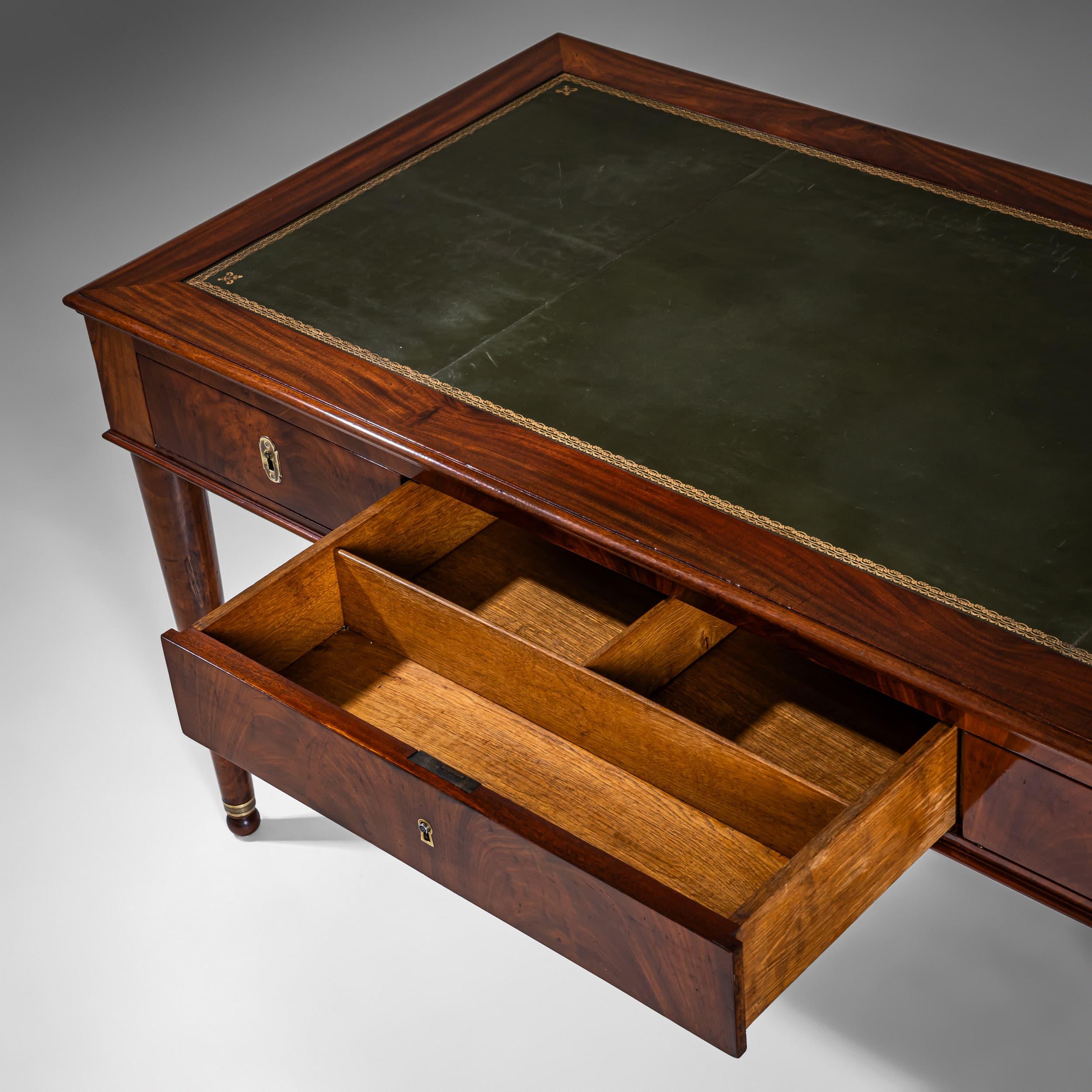 Bureau Plat Impero, Francia, inizio XIX secolo in vendita 4