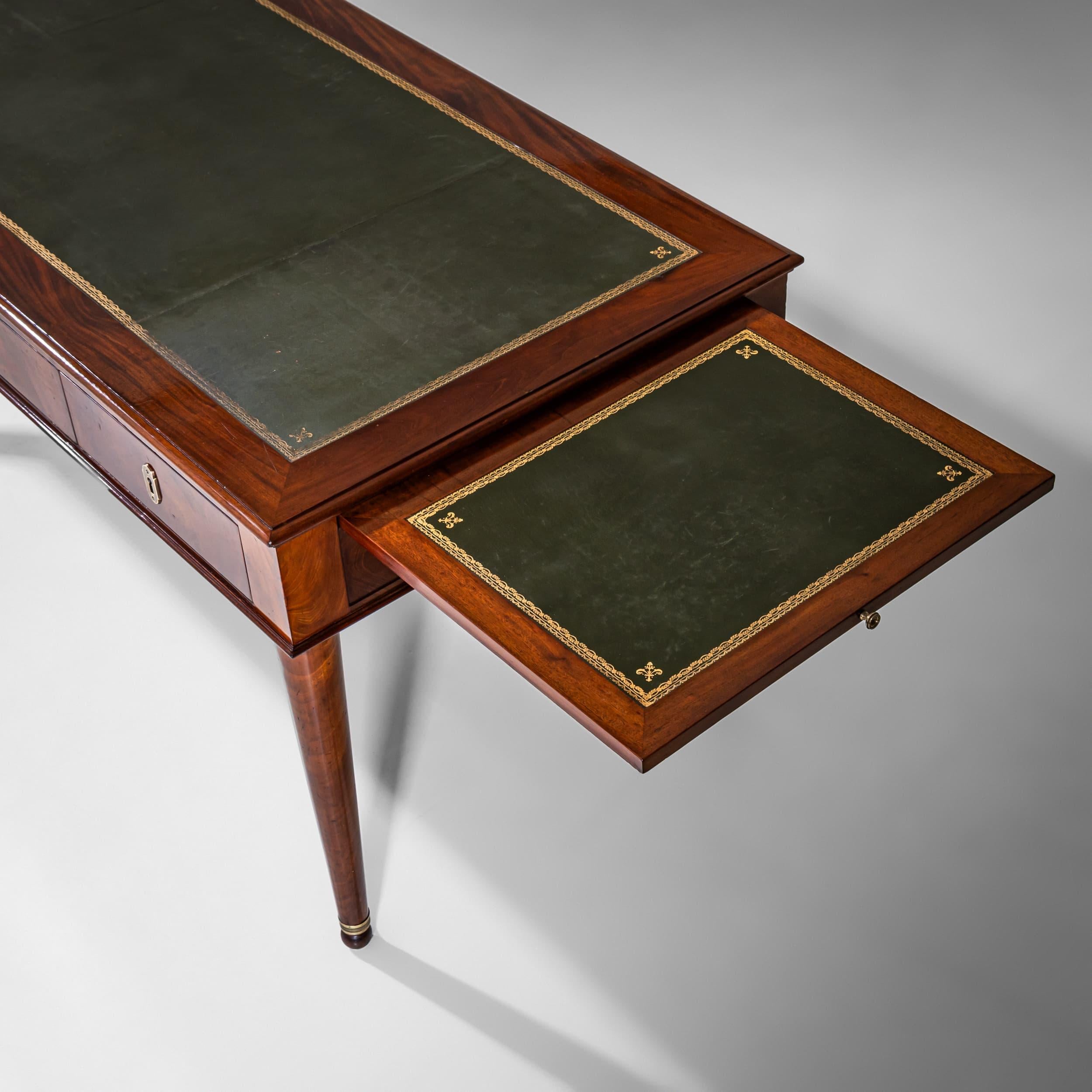 Ottone Bureau Plat Impero, Francia, inizio XIX secolo in vendita