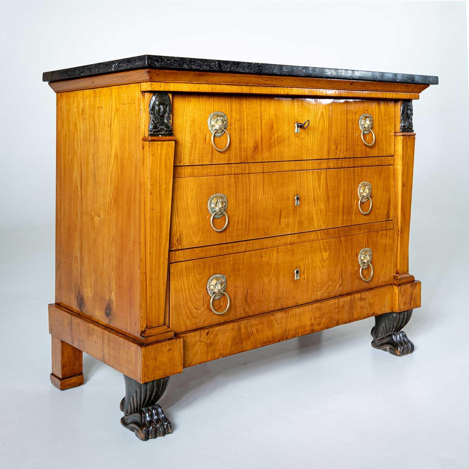 Cómoda Imperio con tapa de granito, Francia, principios del siglo XIX en Bueno estado para la venta en Greding, DE