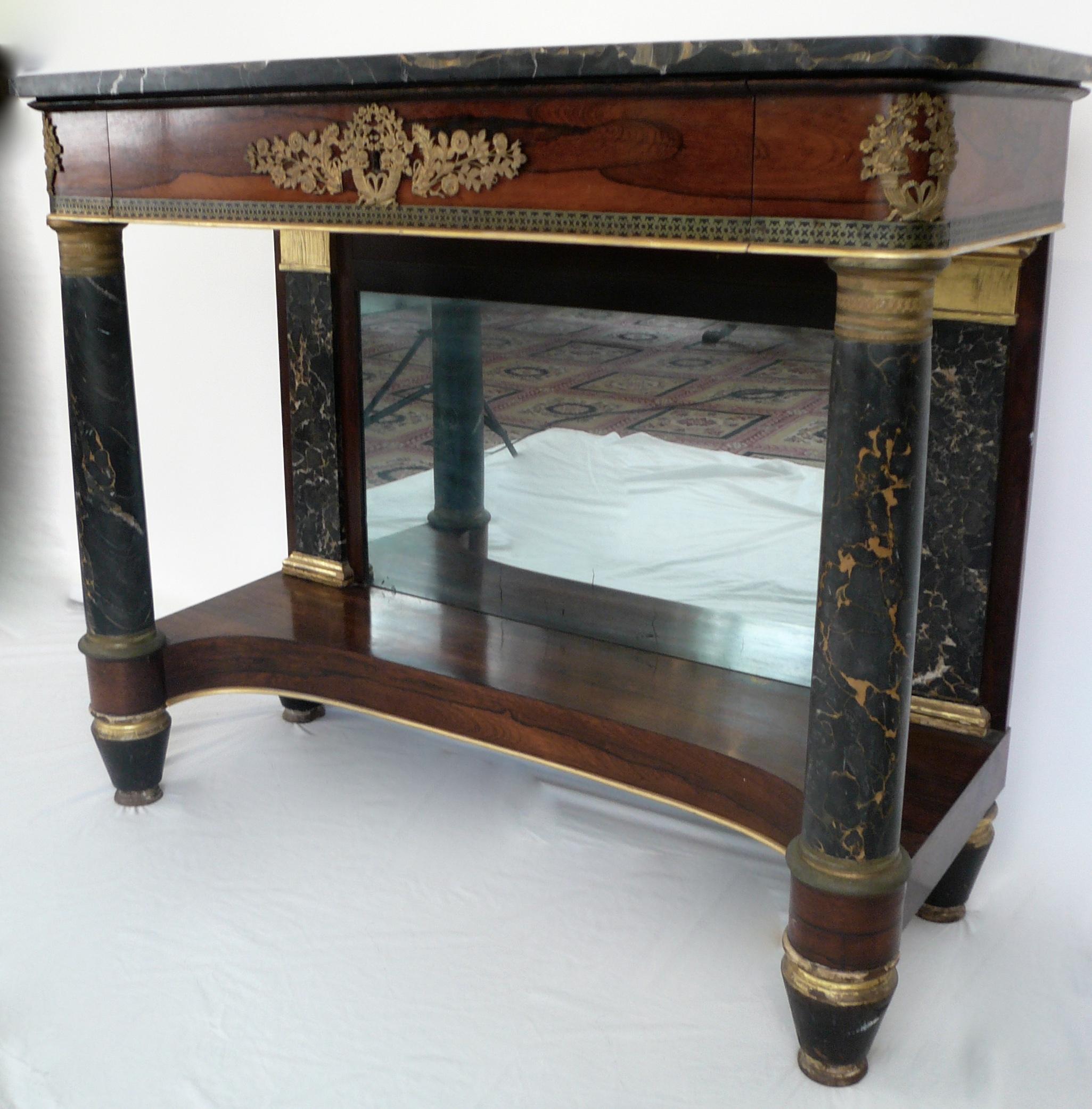 Empire Classical Marble Top Pier Table, New York For Sale 3