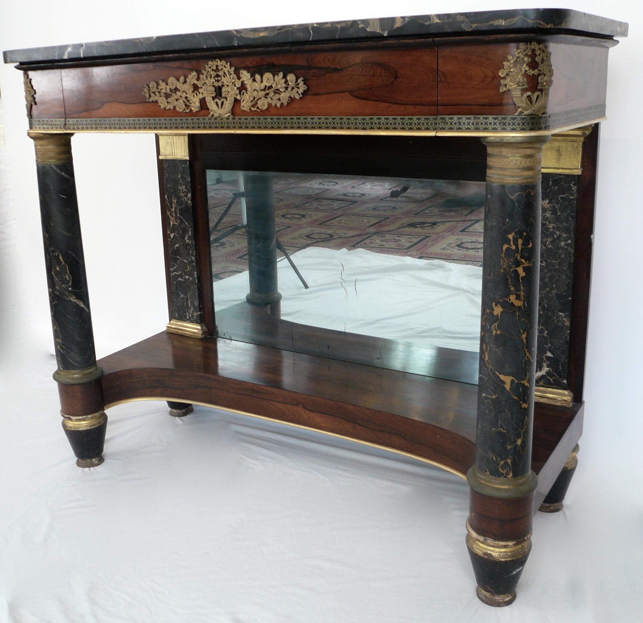 Empire Classical Marble Top Pier Table, New York For Sale 4