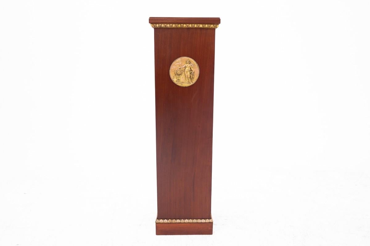 Late 19th Century Empire columns, France, ca. 1880. For Sale