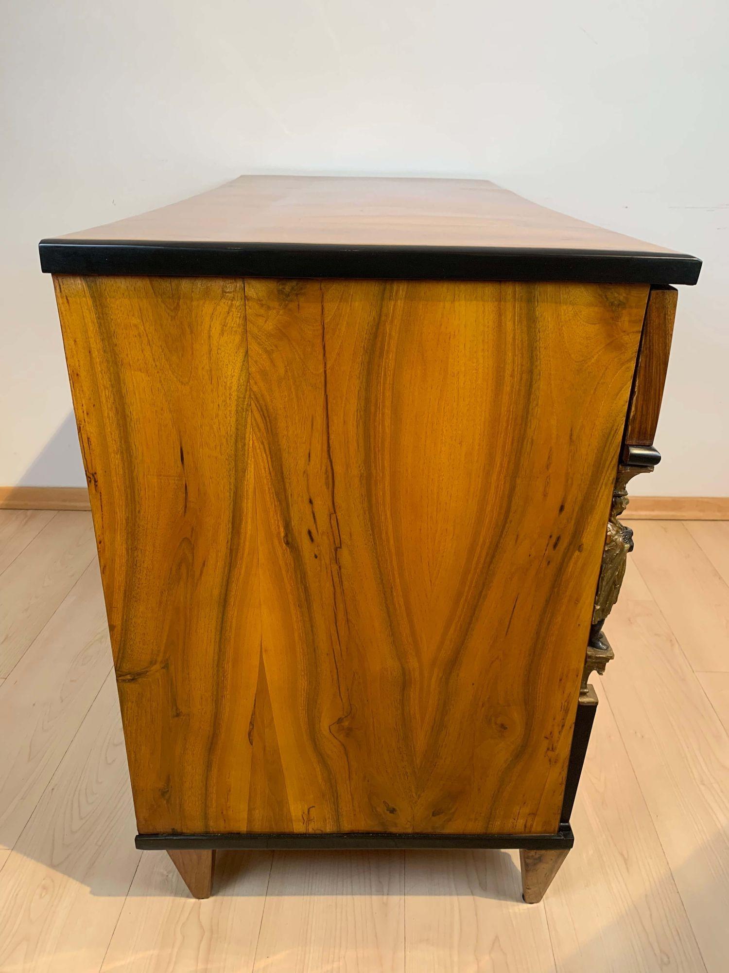 Empire Commode, Walnut Veneered with Caryatids, Austria, Vienna circa 1810/15 For Sale 5