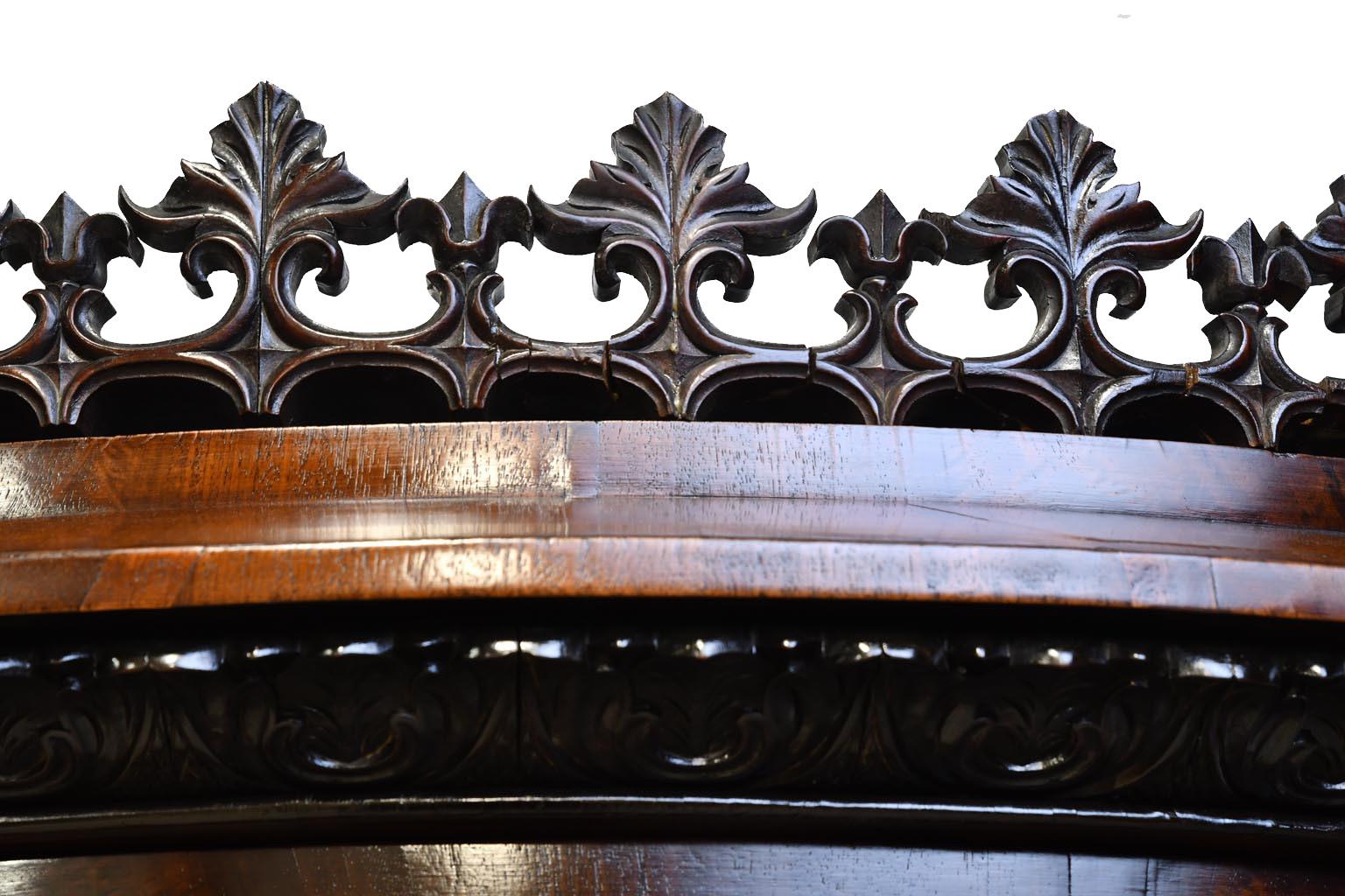 Empire Corner Cabinet or Cupboard in West Indies Mahogany, circa 1800 For Sale 5