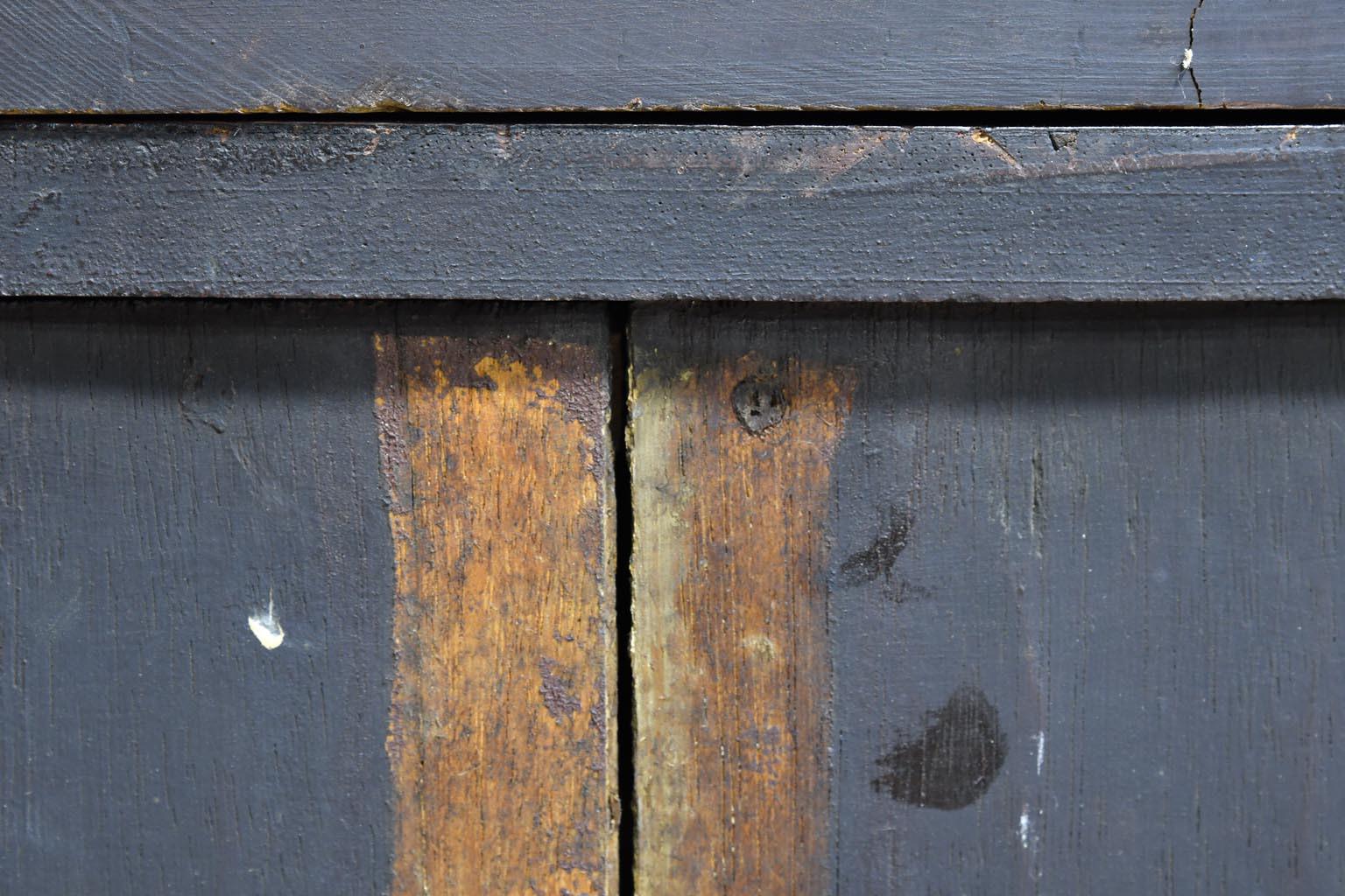 Early 19th Century Empire Corner Cabinet or Cupboard in West Indies Mahogany, circa 1800 For Sale