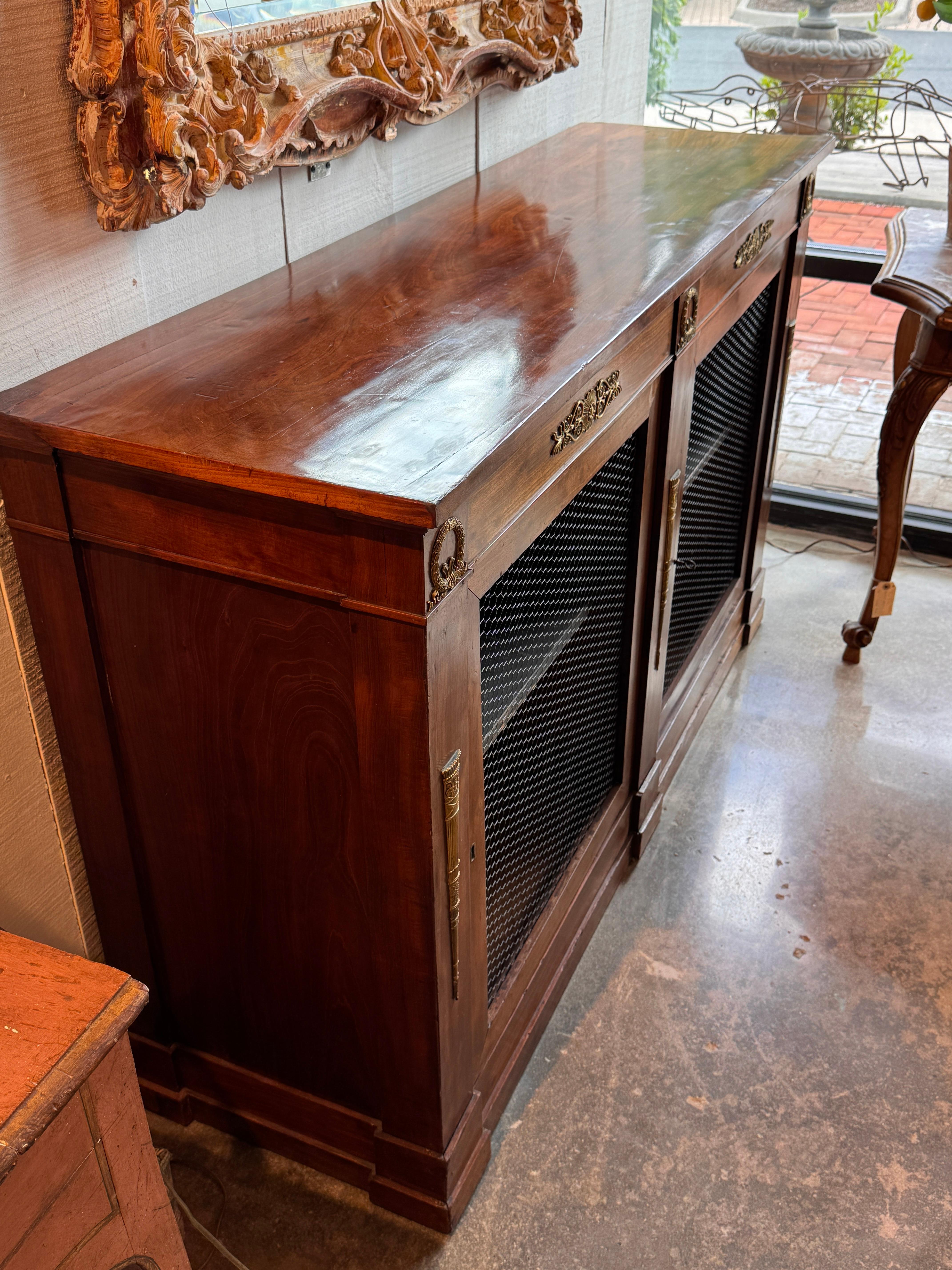 Credenza Impero con montature in bronzo dorato in vendita 3
