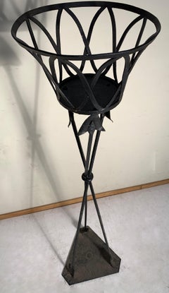 Empire Deco Jansen Style Early Jardinière Metal Arrow Stand Planter in Tole