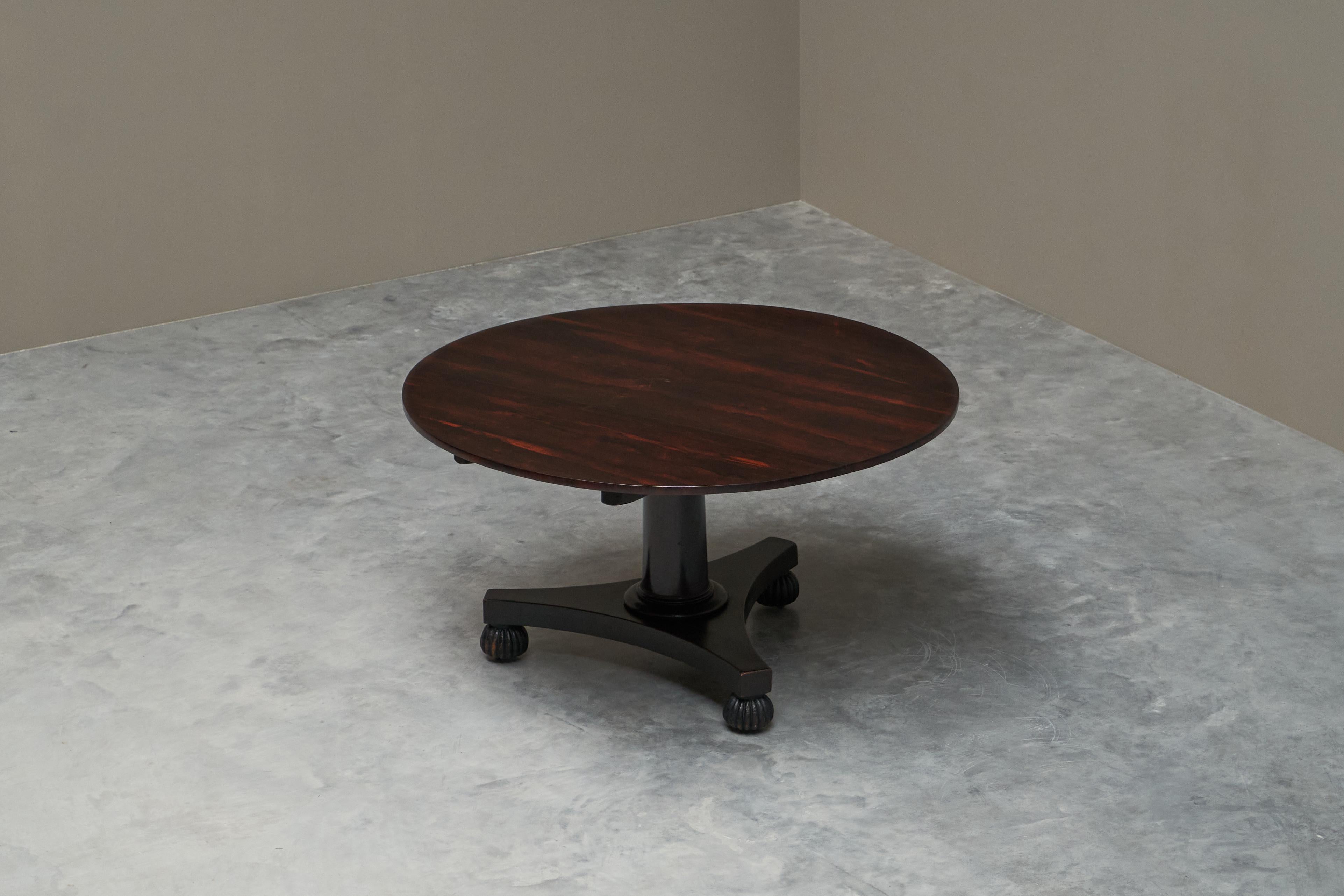 Mesa de comedor o centro Imperio en chapado de palisandro S. XIX en Bueno estado para la venta en Meer, VAN