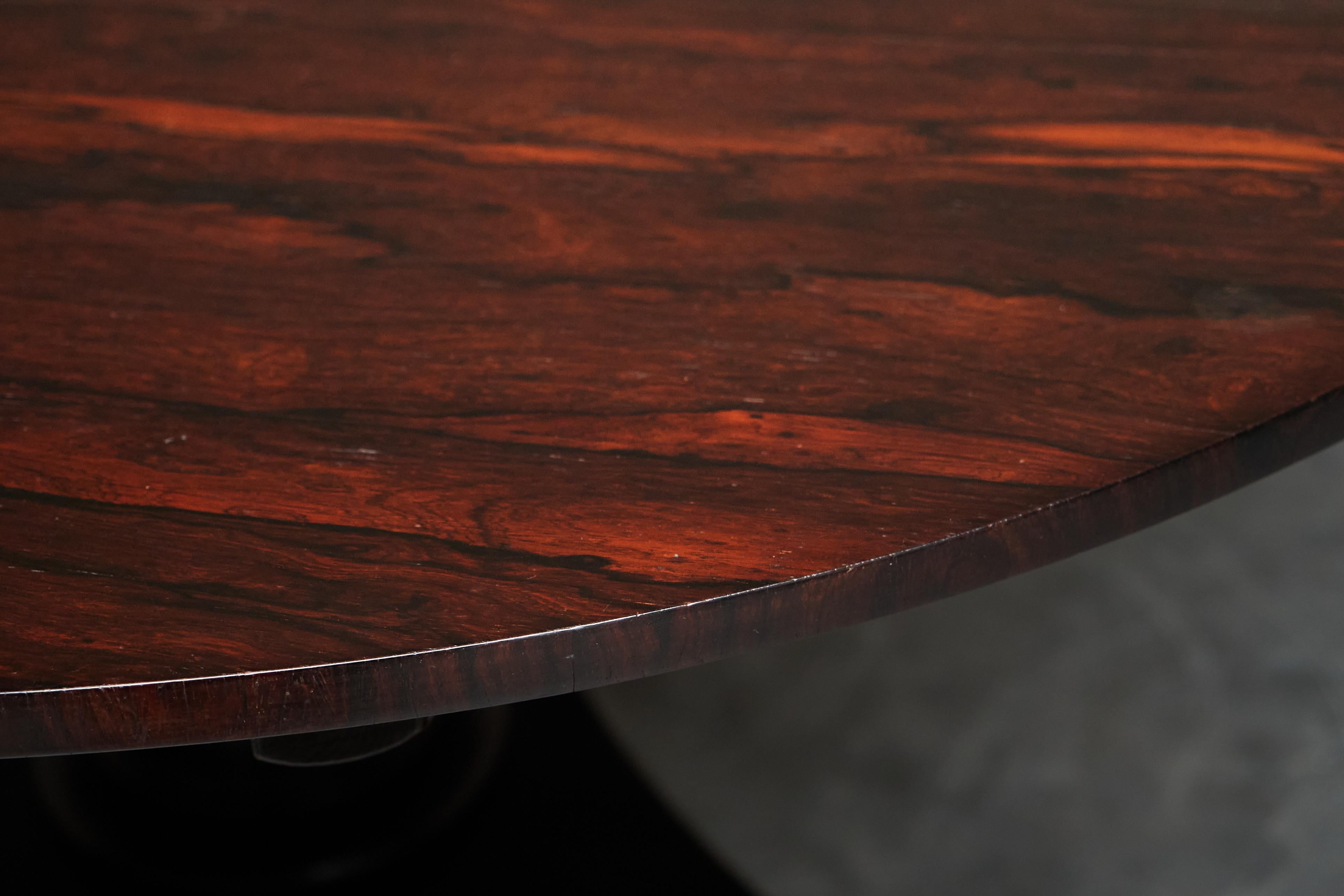 Mesa de comedor o centro Imperio en chapado de palisandro S. XIX Madera en venta