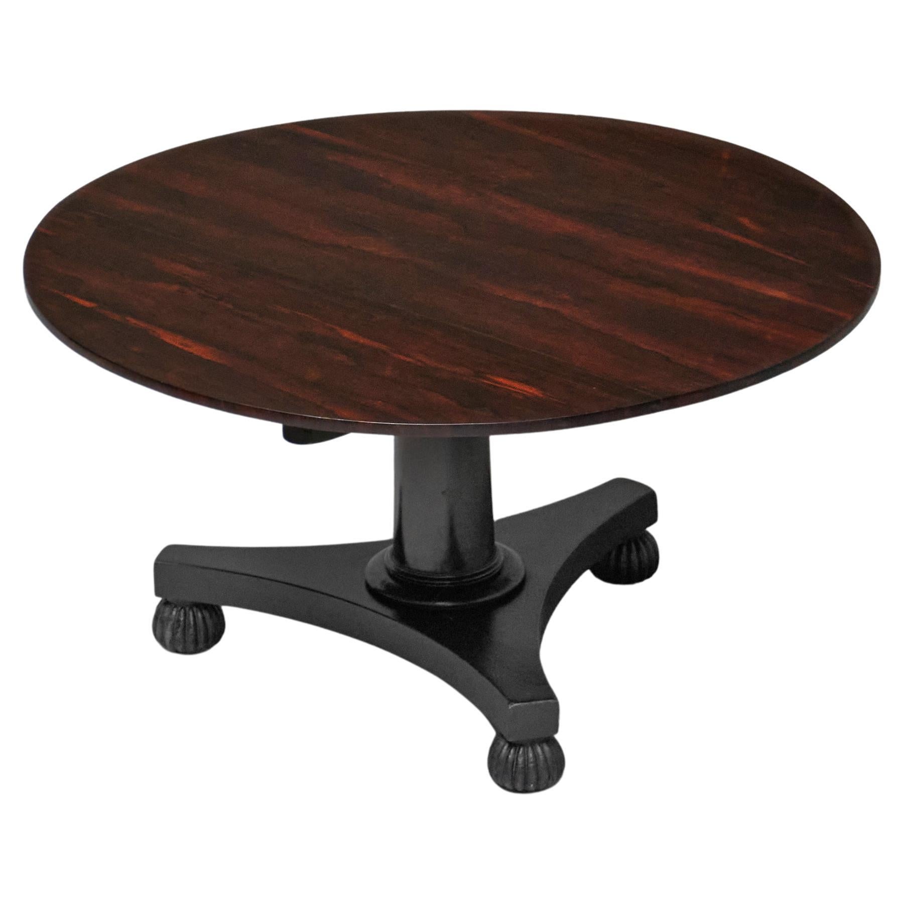 Table de salle à manger ou de centre Empire en placage de bois de rose 19ème siècle