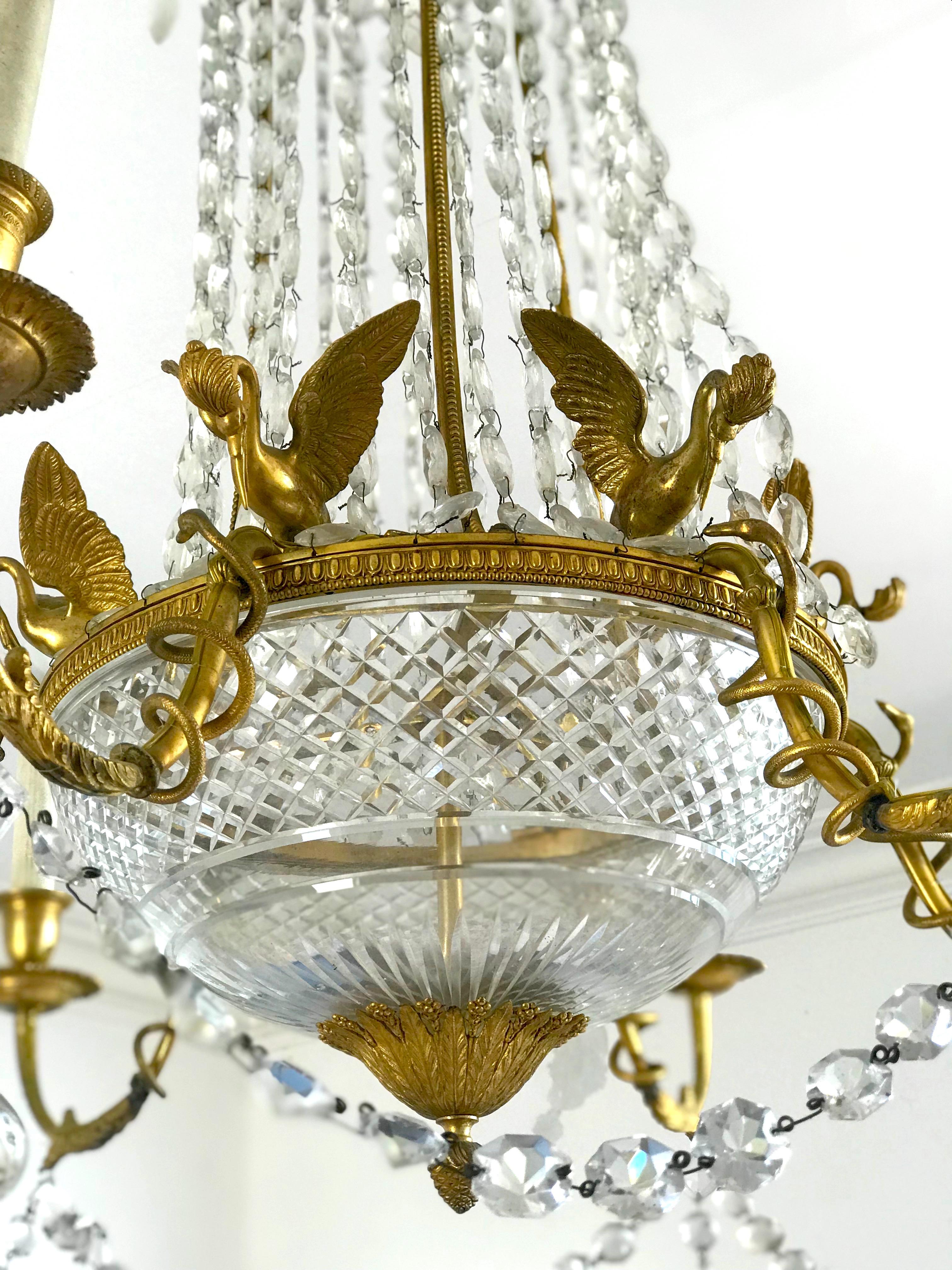 Empire Gilt Bronze and Cut Crystal Chandelier, circa 1815 In Distressed Condition For Sale In Rome, IT