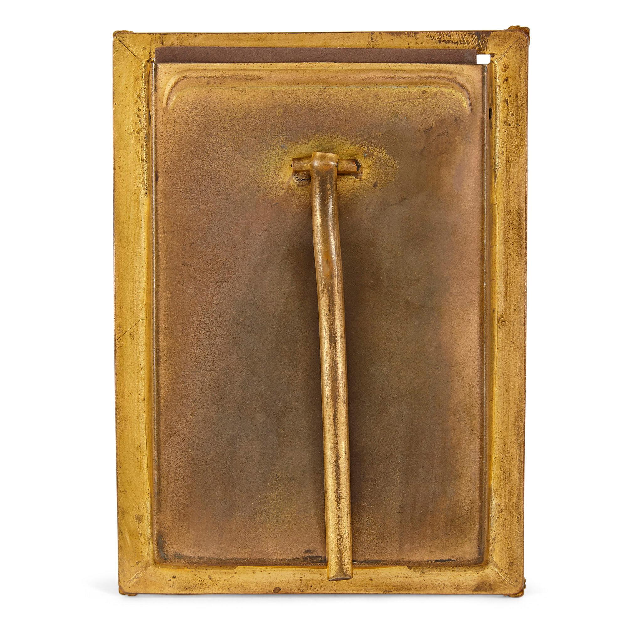 Cadre photo Empire en bronze doré Bon état - En vente à London, GB