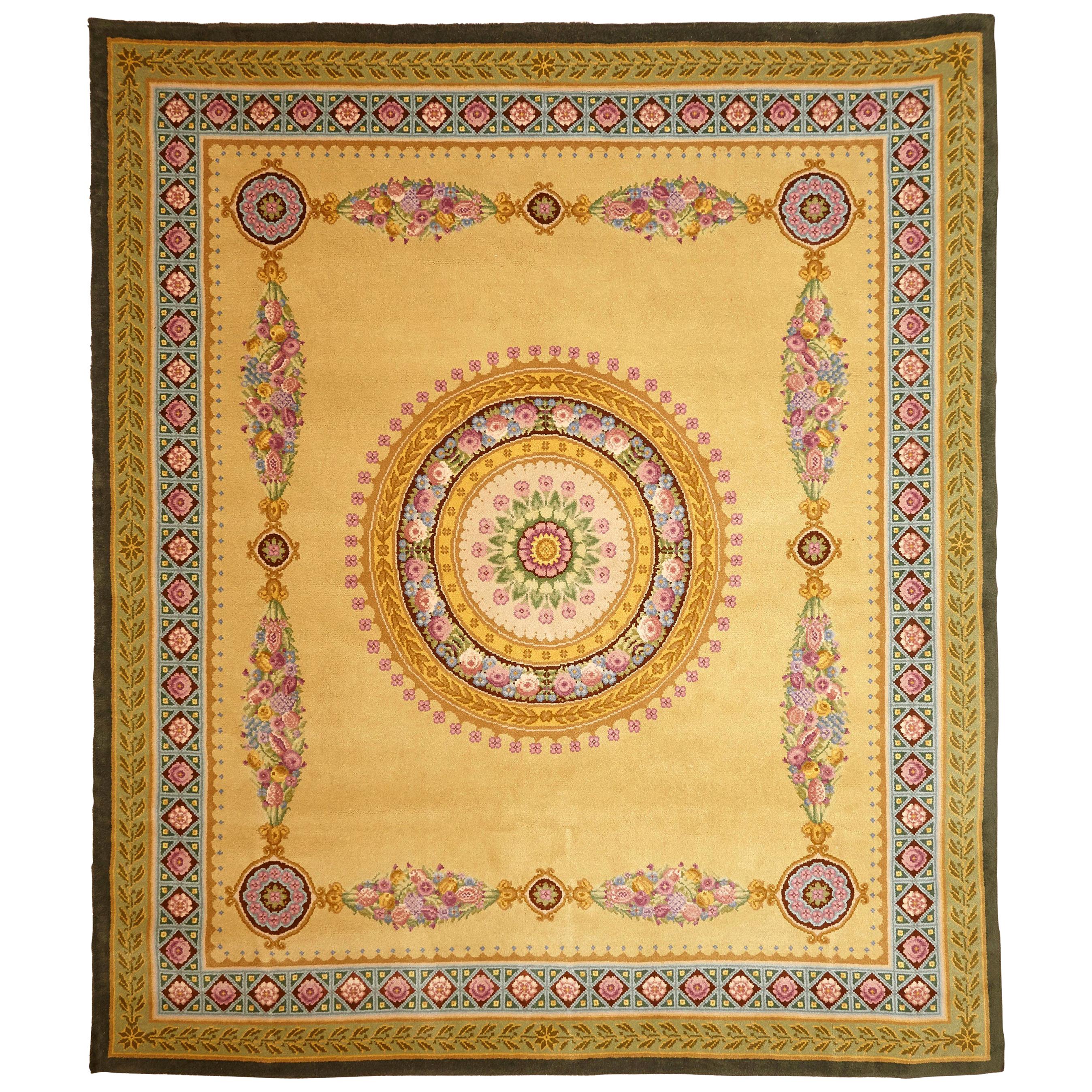 1970s Rugs and Carpets - 734 For Sale at 1stDibs