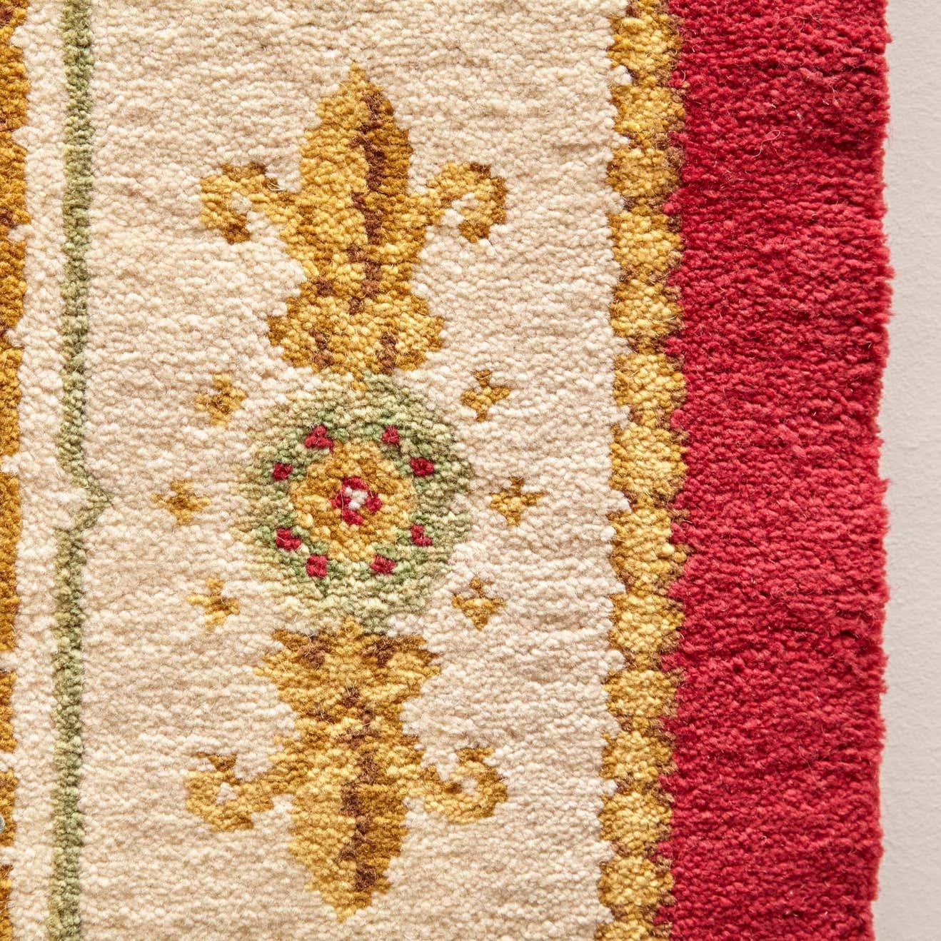 Grand tapis Empire en laine nouée à la main, datant d'environ 1970 en vente 1