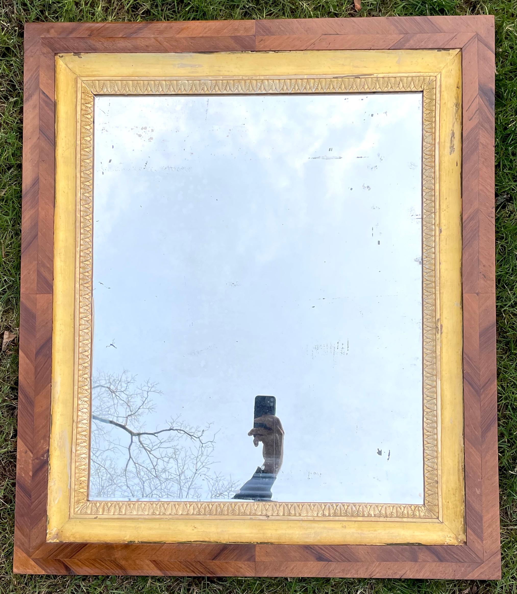 XIXe siècle Miroir Empire en bois doré à chevrons en vente