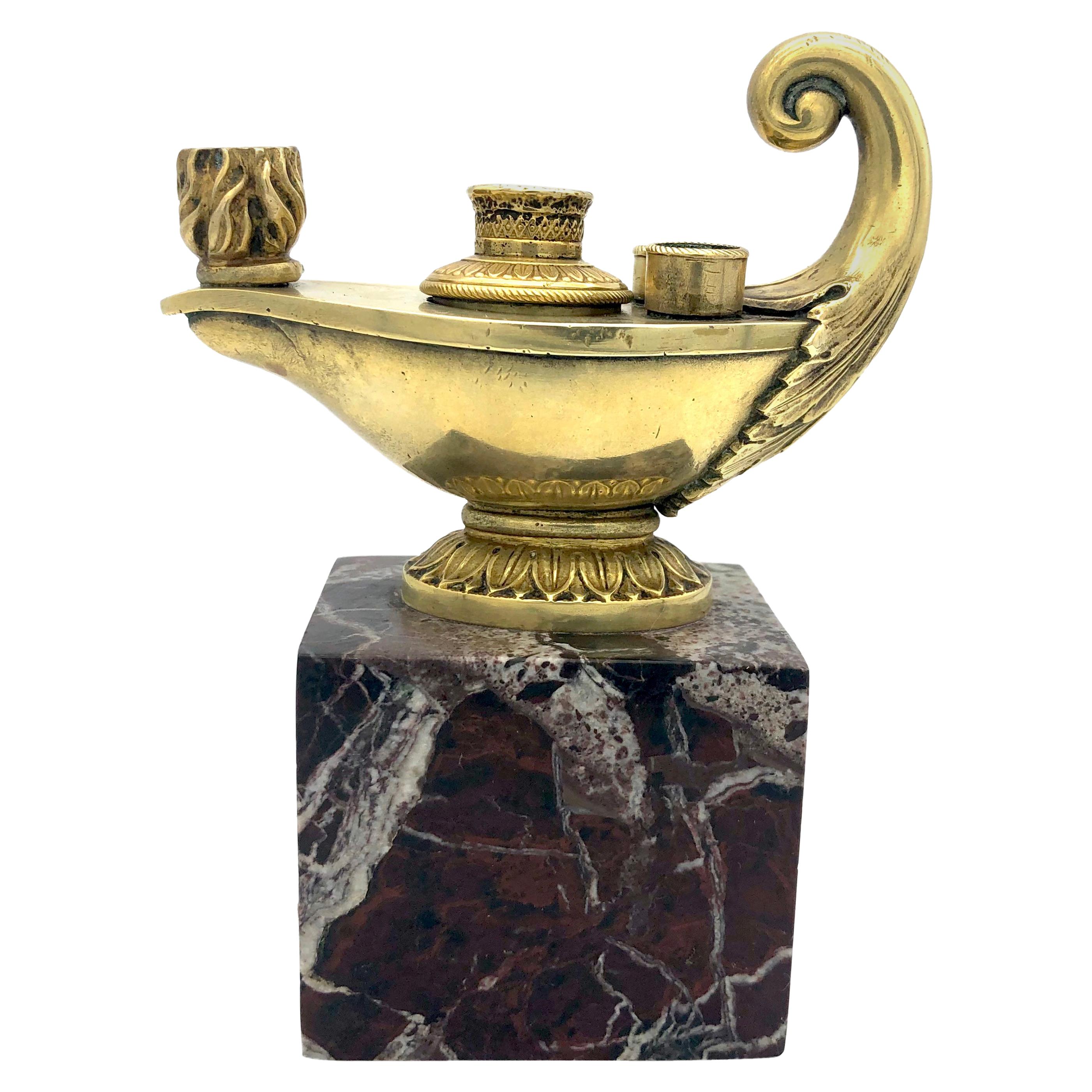 Encrier à huile Empire - Lampe à huile Acchanthus - Feuilles de palmier - Marbre bronze doré en vente