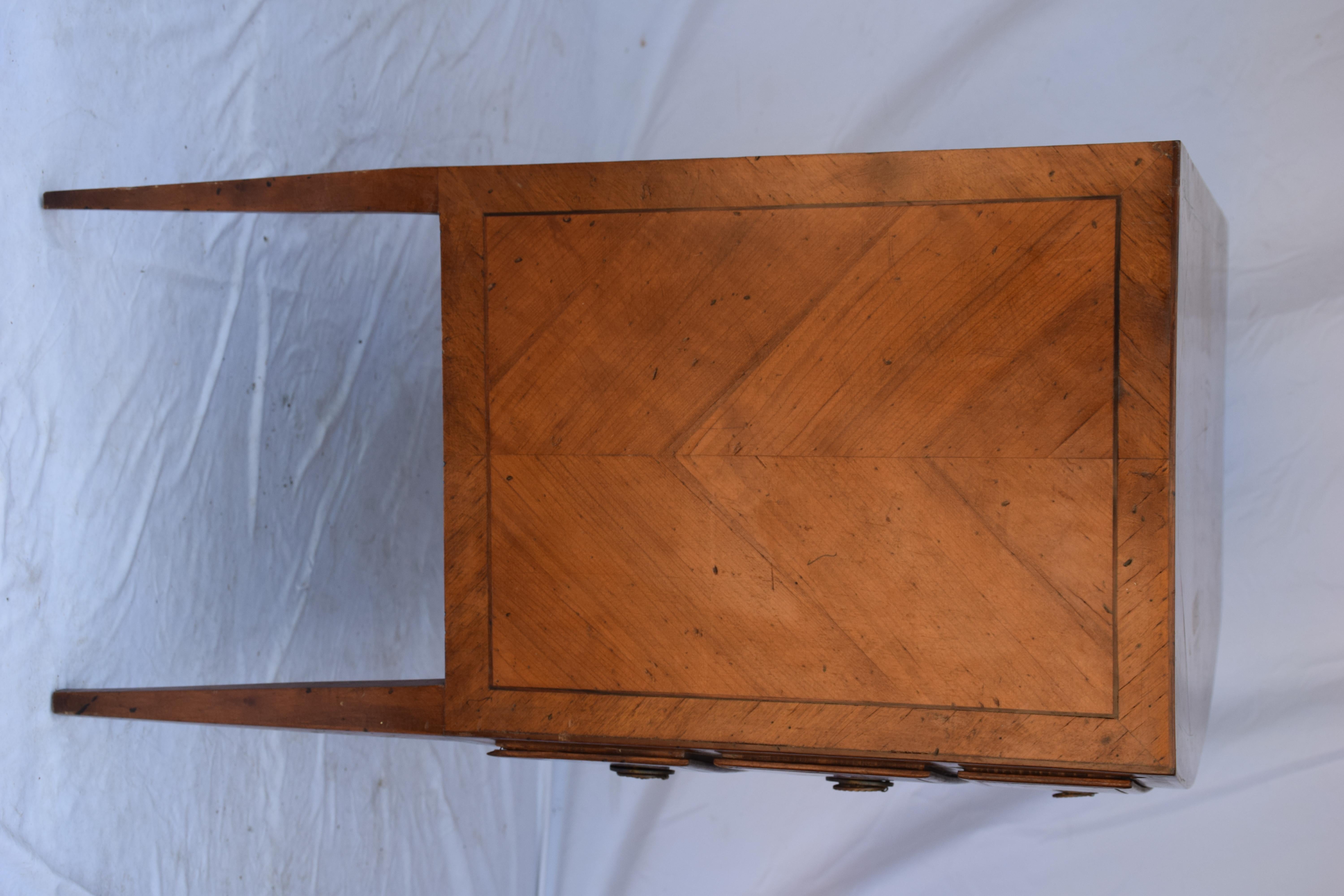 Empire Mahogany 4 Drawer Chest 8