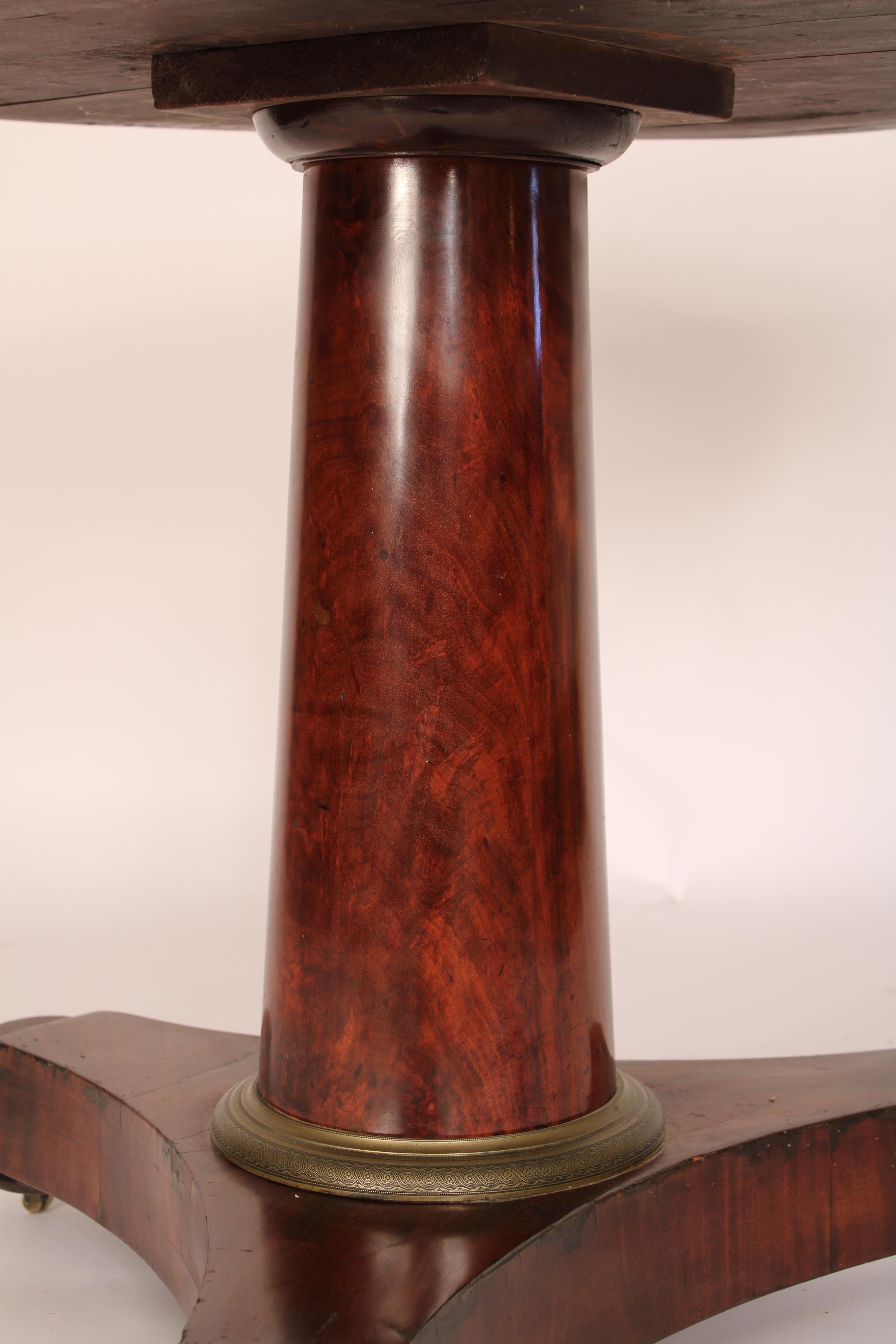 Empire Mahogany Center Table with Marble Top In Good Condition For Sale In Laguna Beach, CA