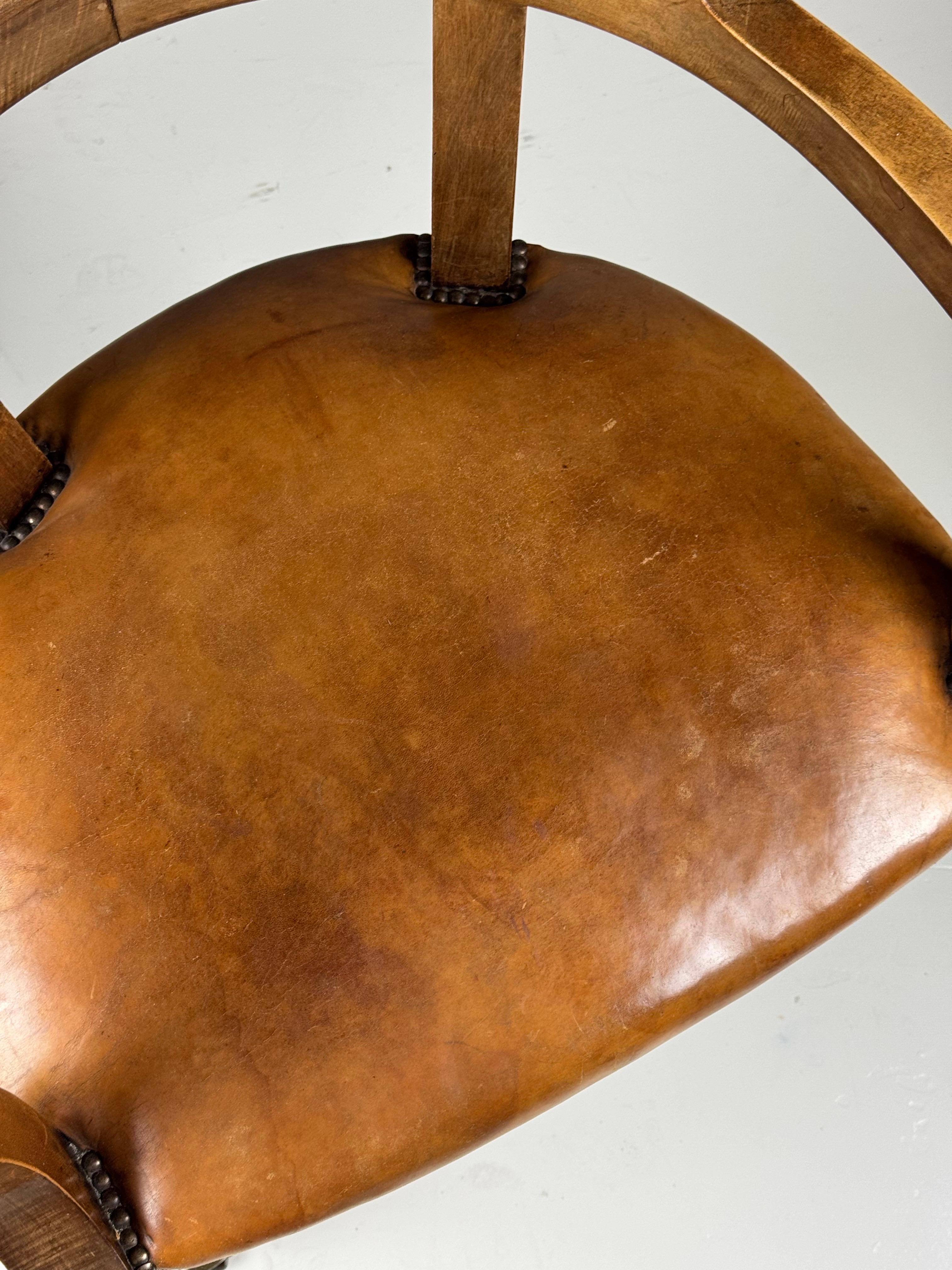 Empire Mahogany Desk Chair 19th Century In Good Condition For Sale In MILL, NL