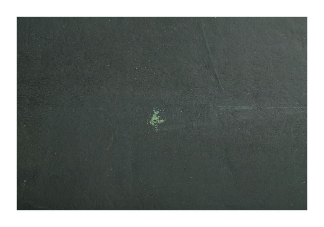 Empire-Mahagoni-Schreibtisch aus Mahagoni mit Jägergrüner Lederplatte, um 1930 im Angebot 2