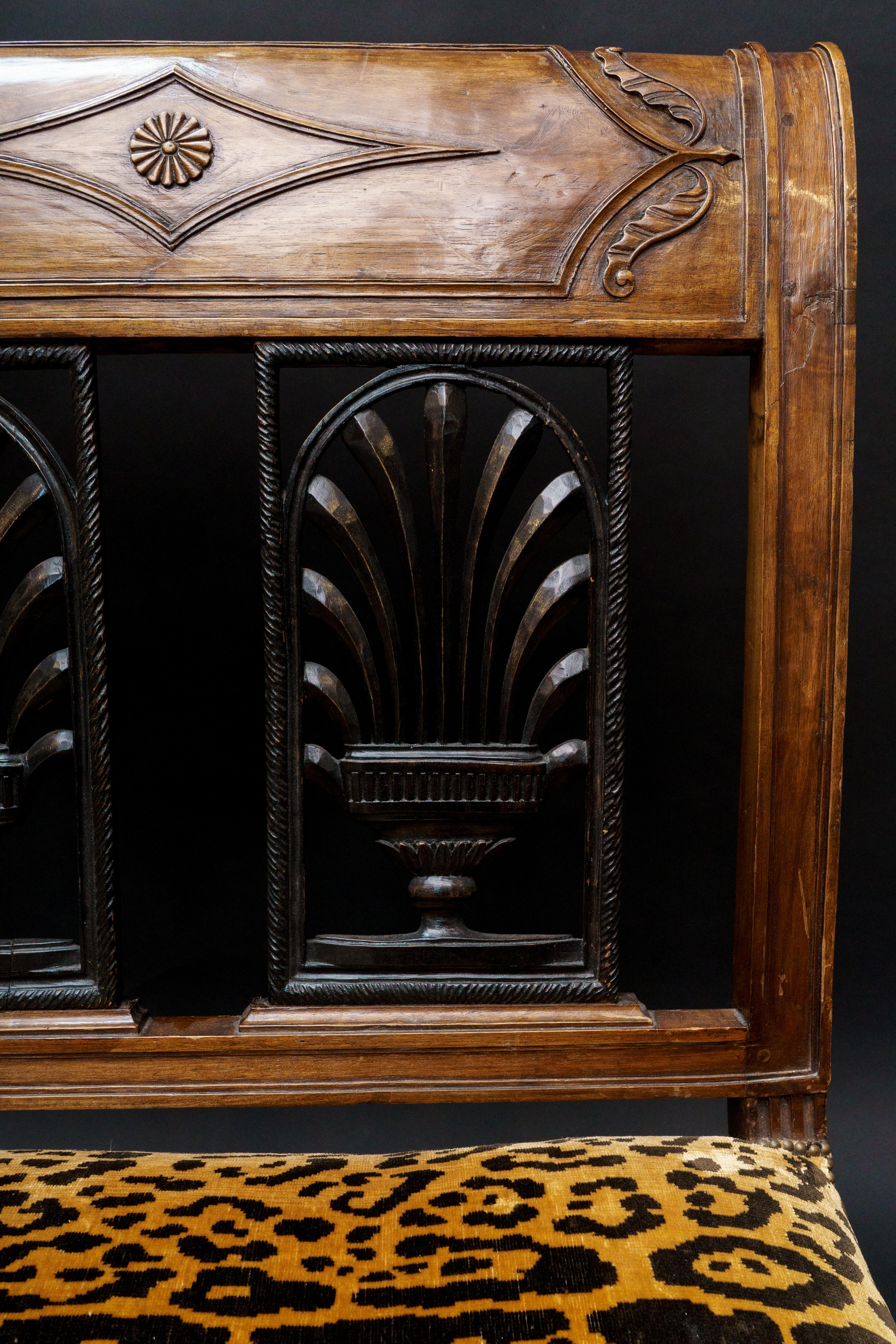 European A Directoire Mahogany Stained Fruitwood Banquette/Daybed circa 1800 For Sale