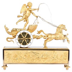 Pendule de cheminée Empire, Char de l'Amour, Cupidon, bronze doré, France, vers 1810