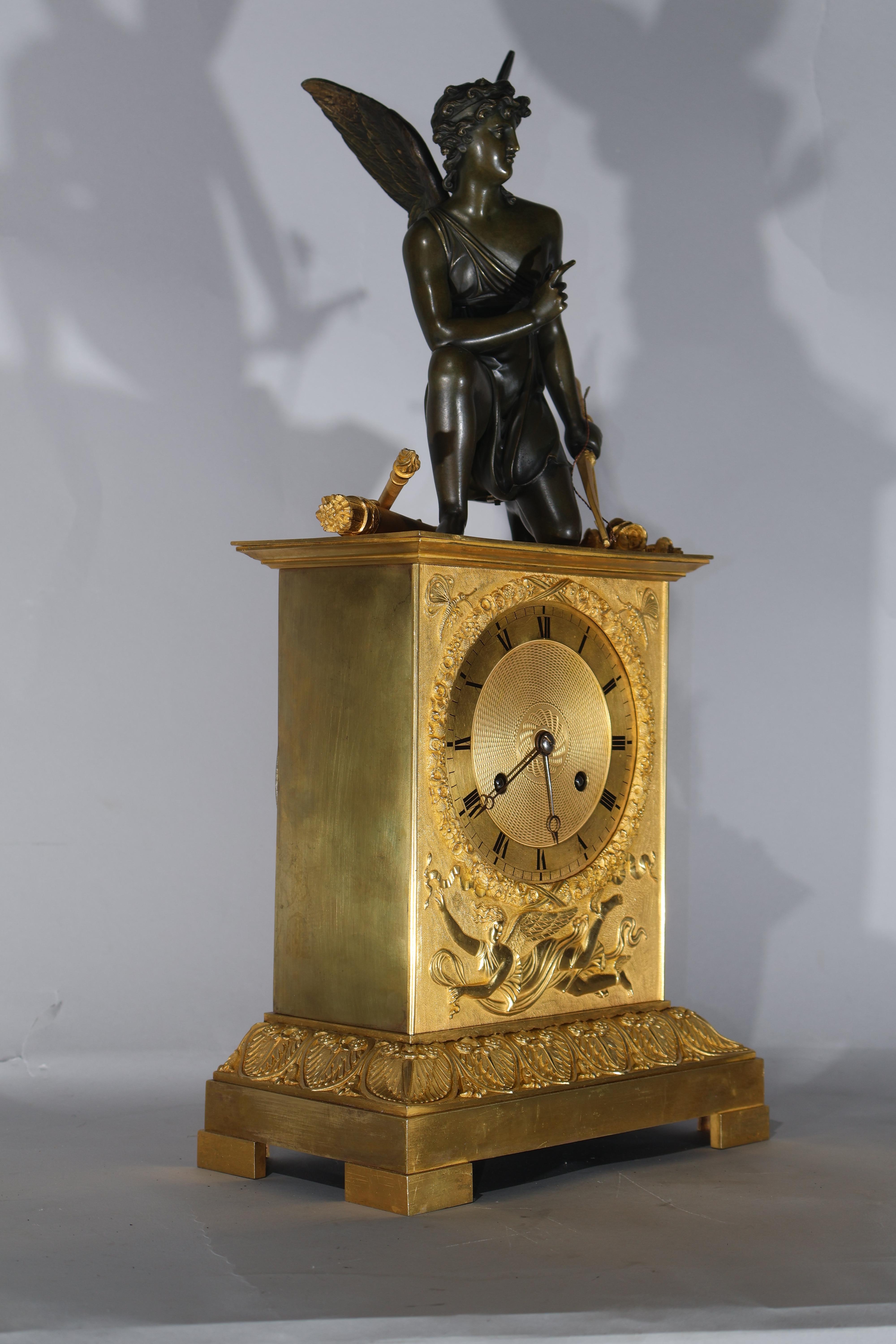 Empire Mantel Clock en Bueno estado para la venta en Atlanta, GA