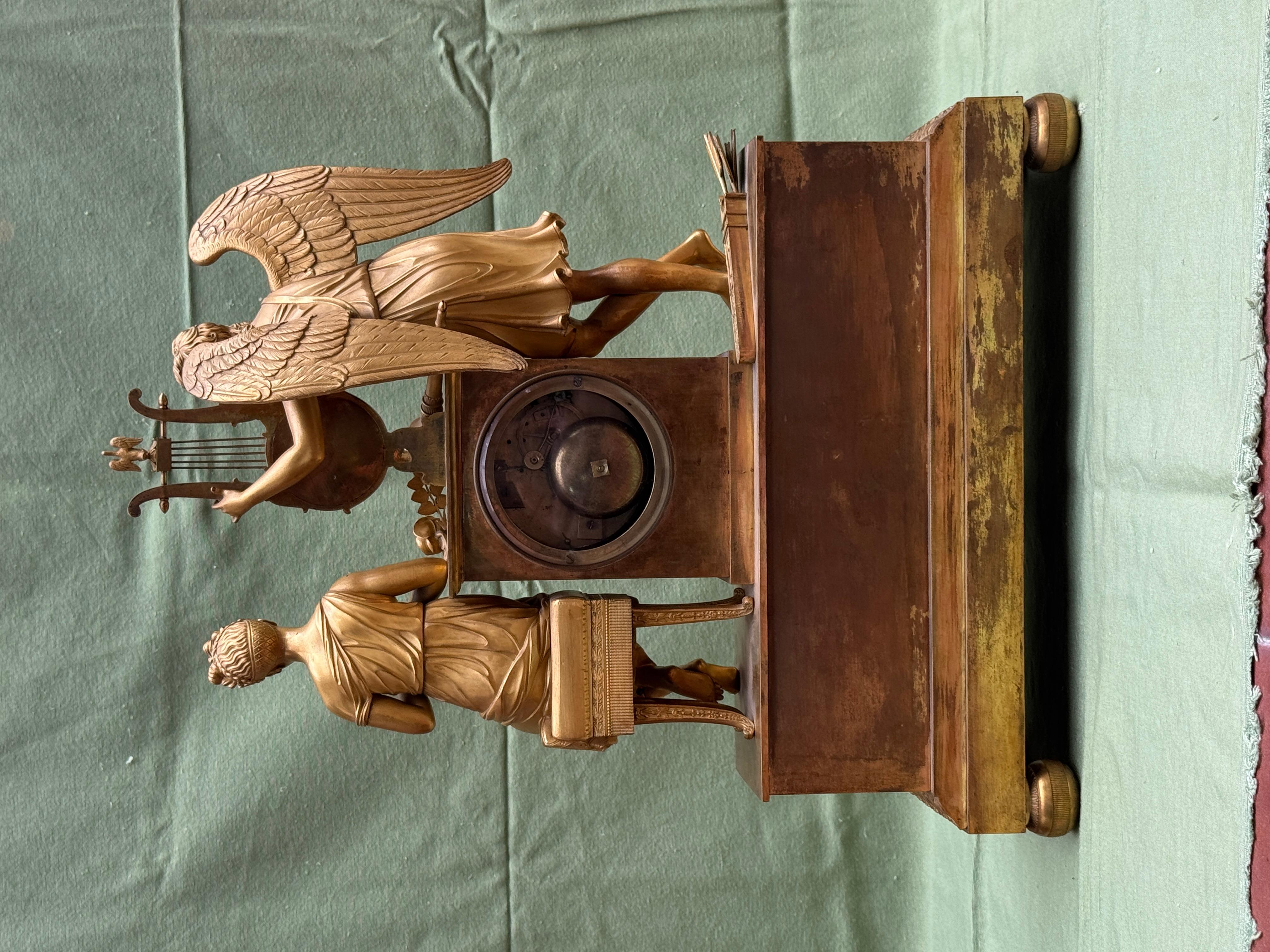 Empire Mantel Clock in Mercury-Gilt Bronze, France, early 19th century For Sale 5