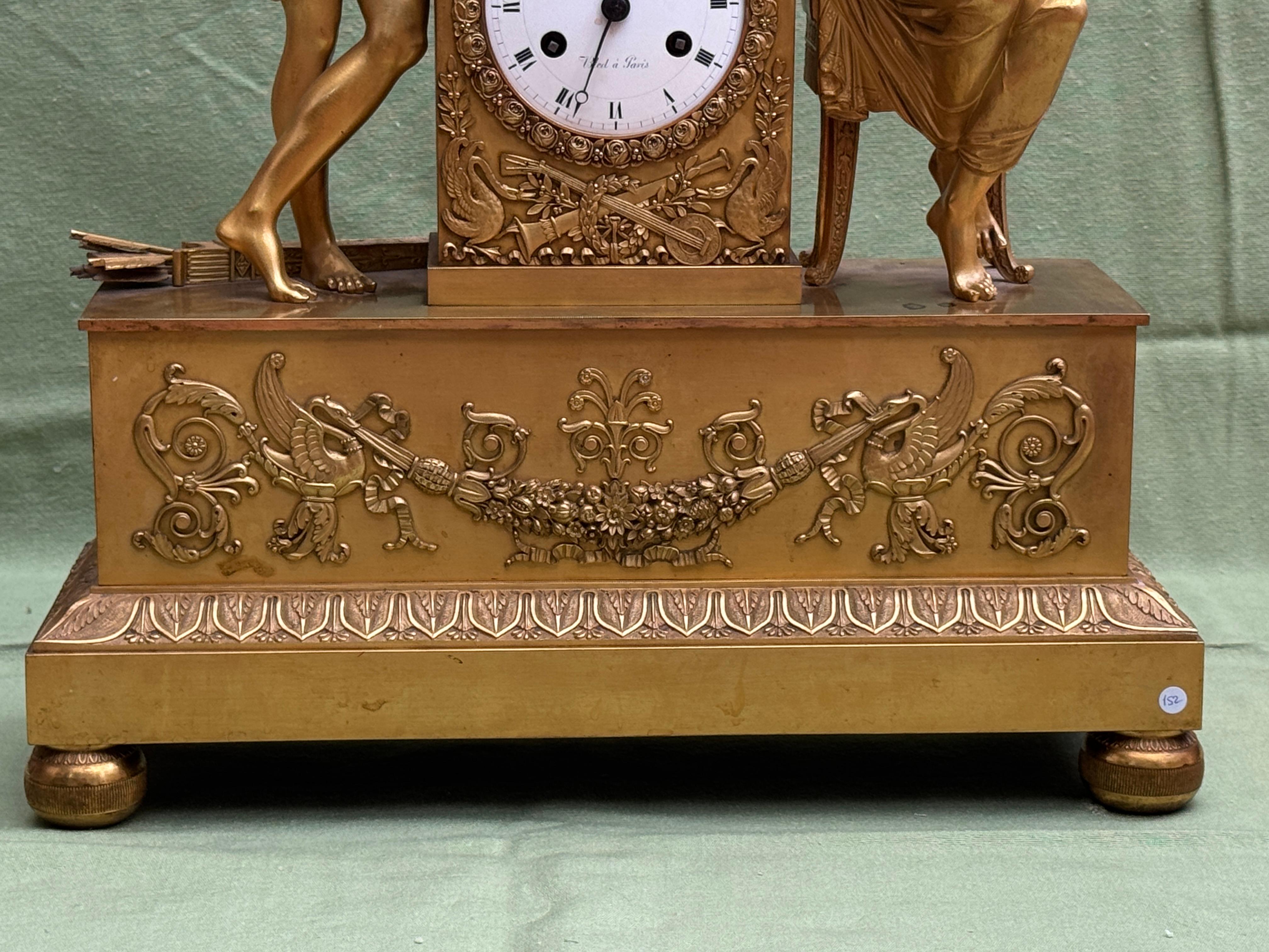 19th Century Empire Mantel Clock in Mercury-Gilt Bronze, France, early 19th century For Sale