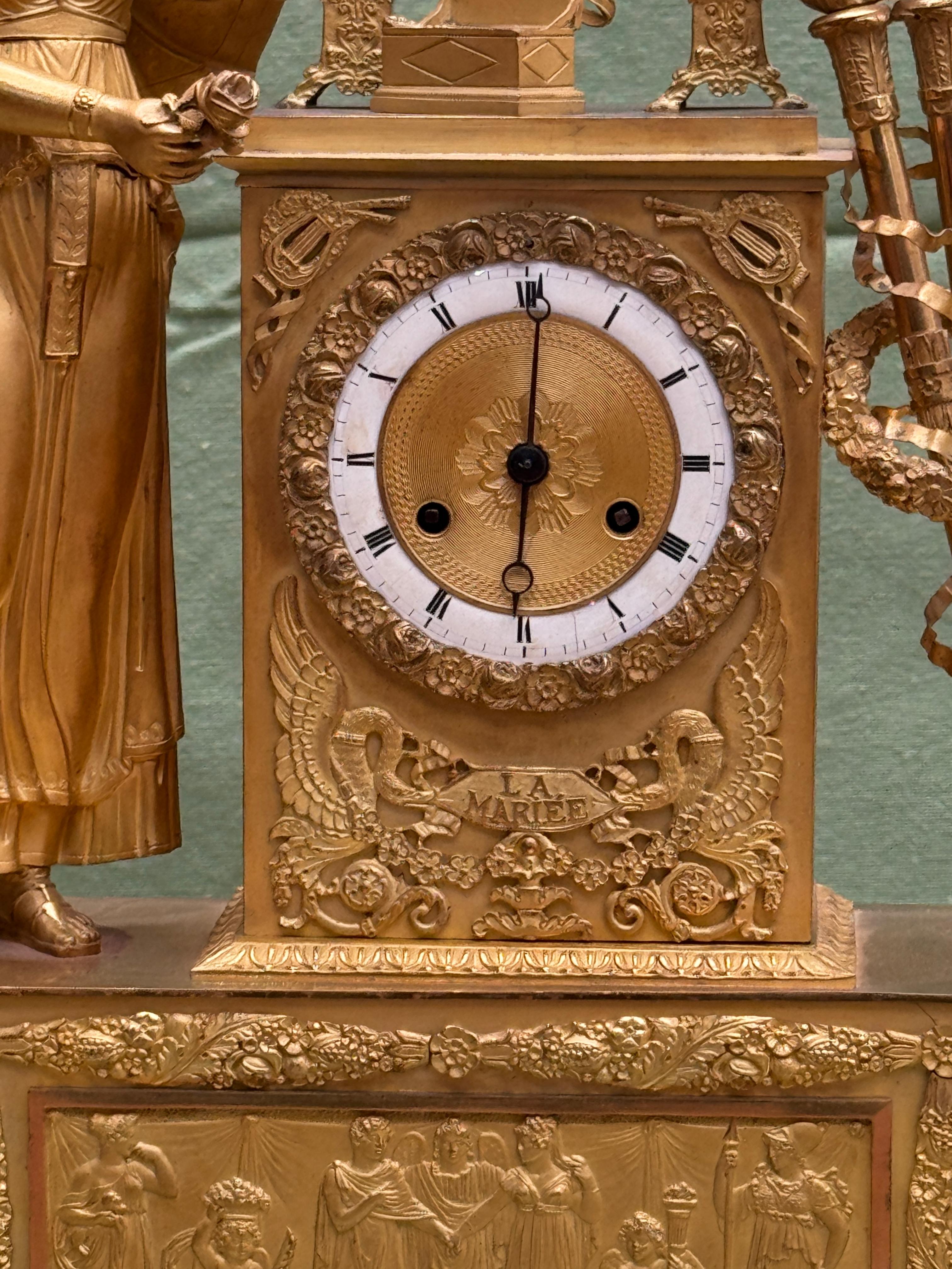 19th Century Empire Mantel Clock in Mercury-Gilt Bronze, France, early 19th century For Sale