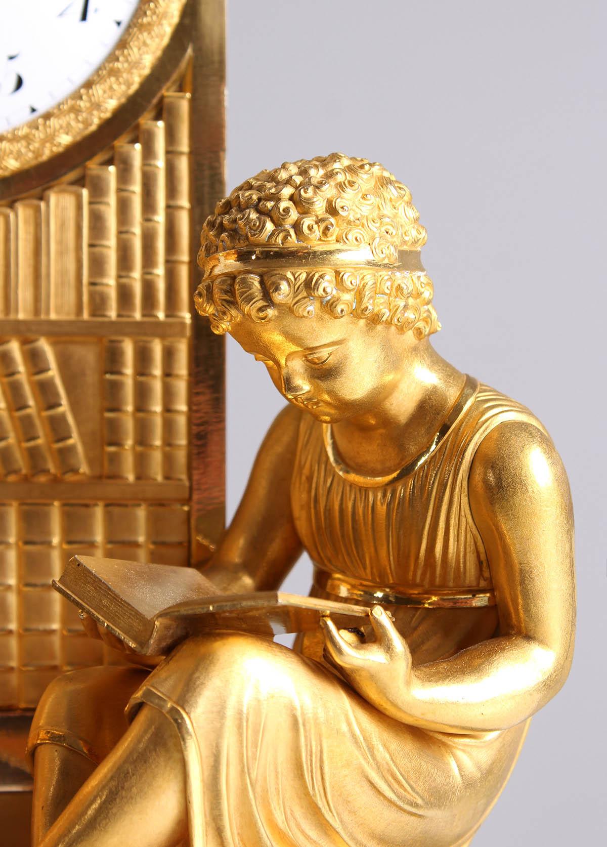 Empire-Manteluhr - La Bibliotheque, Ormolu, Frankreich, Paris, um 1820 im Zustand „Gut“ im Angebot in Greven, DE