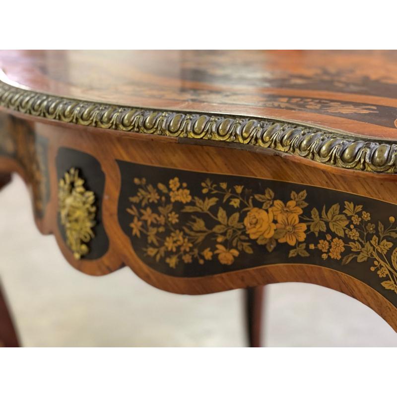 Empire Napoleon III Middle Table in Violin Shape in Marquetry, 1840s For Sale 6