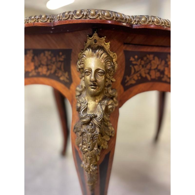 Empire Napoleon III Middle Table in Violin Shape in Marquetry, 1840s For Sale 8