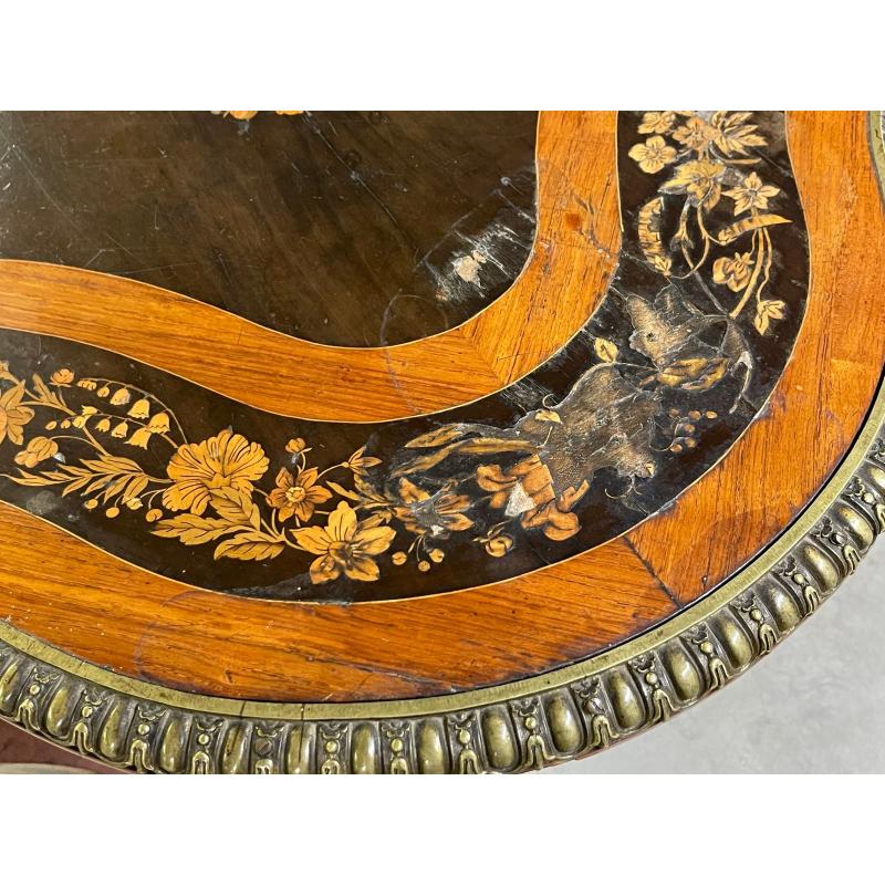 Empire Napoleon III Middle Table in Violin Shape in Marquetry, 1840s For Sale 11