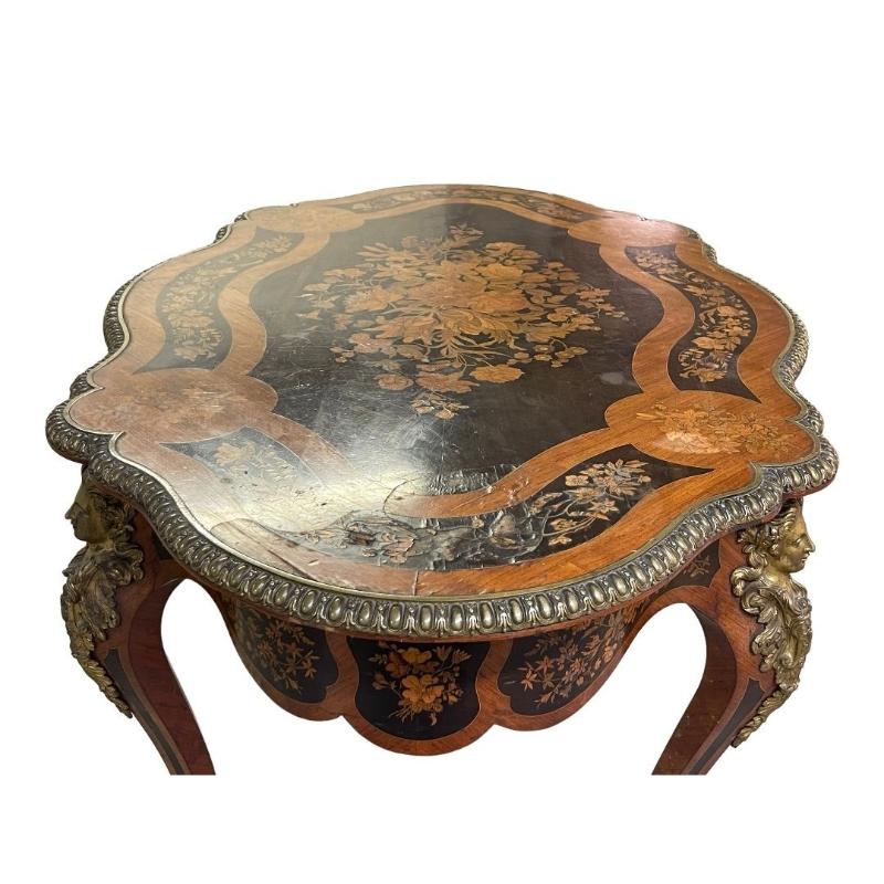 Empire Napoleon III Middle Table in Violin Shape in Marquetry, 1840s For Sale 14