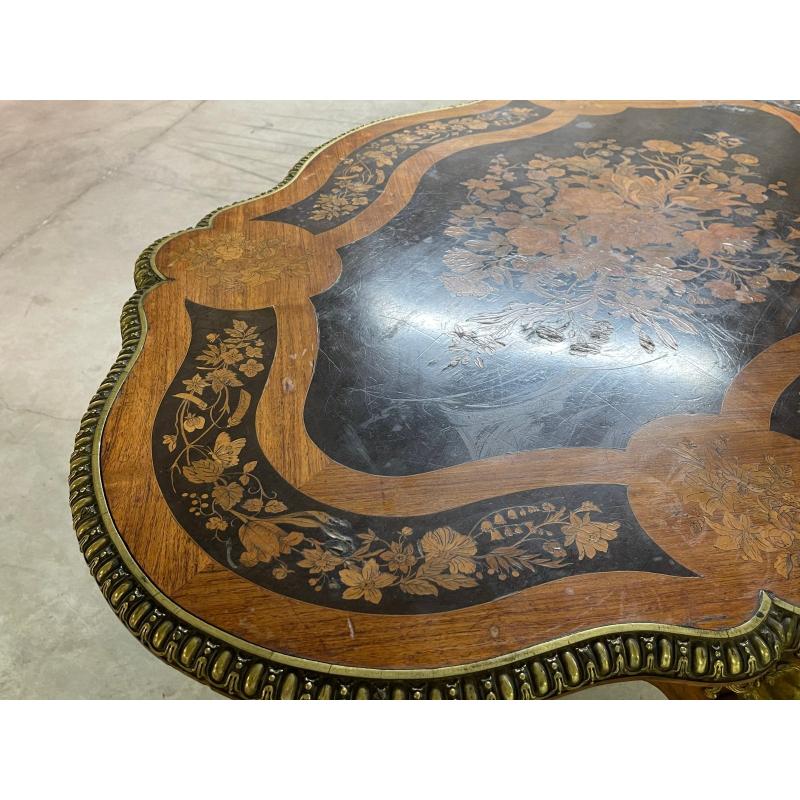 19th Century Empire Napoleon III Middle Table in Violin Shape in Marquetry, 1840s For Sale