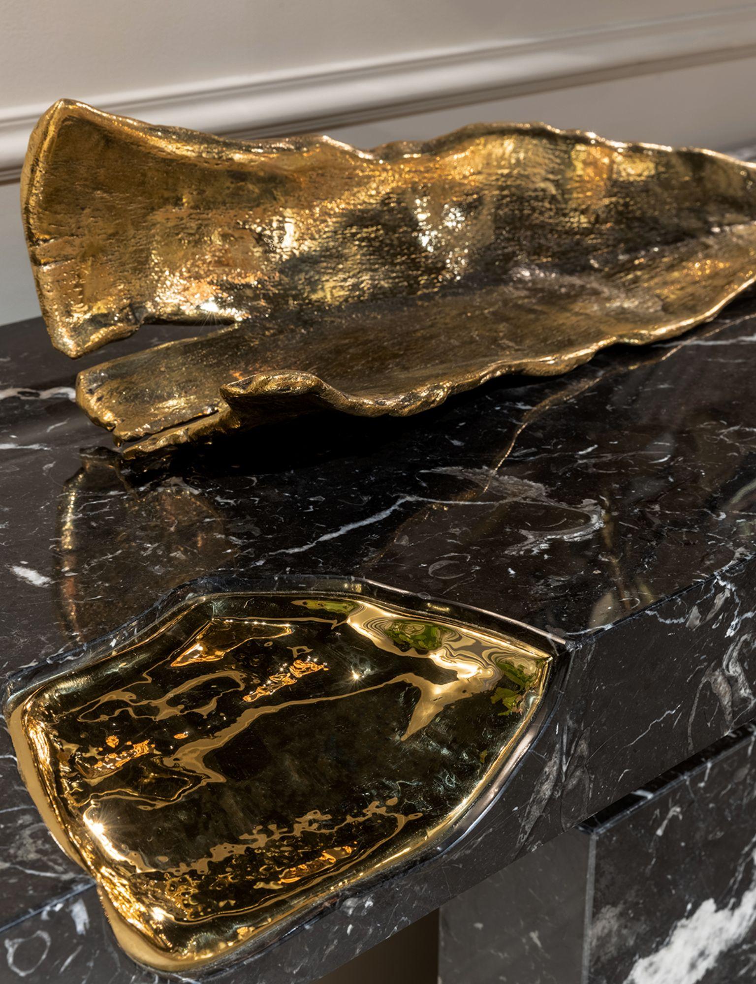 Consola Empire Nero Marquina - Mármol torneado artesanal y latón - Boca Do Lobo Metal en venta
