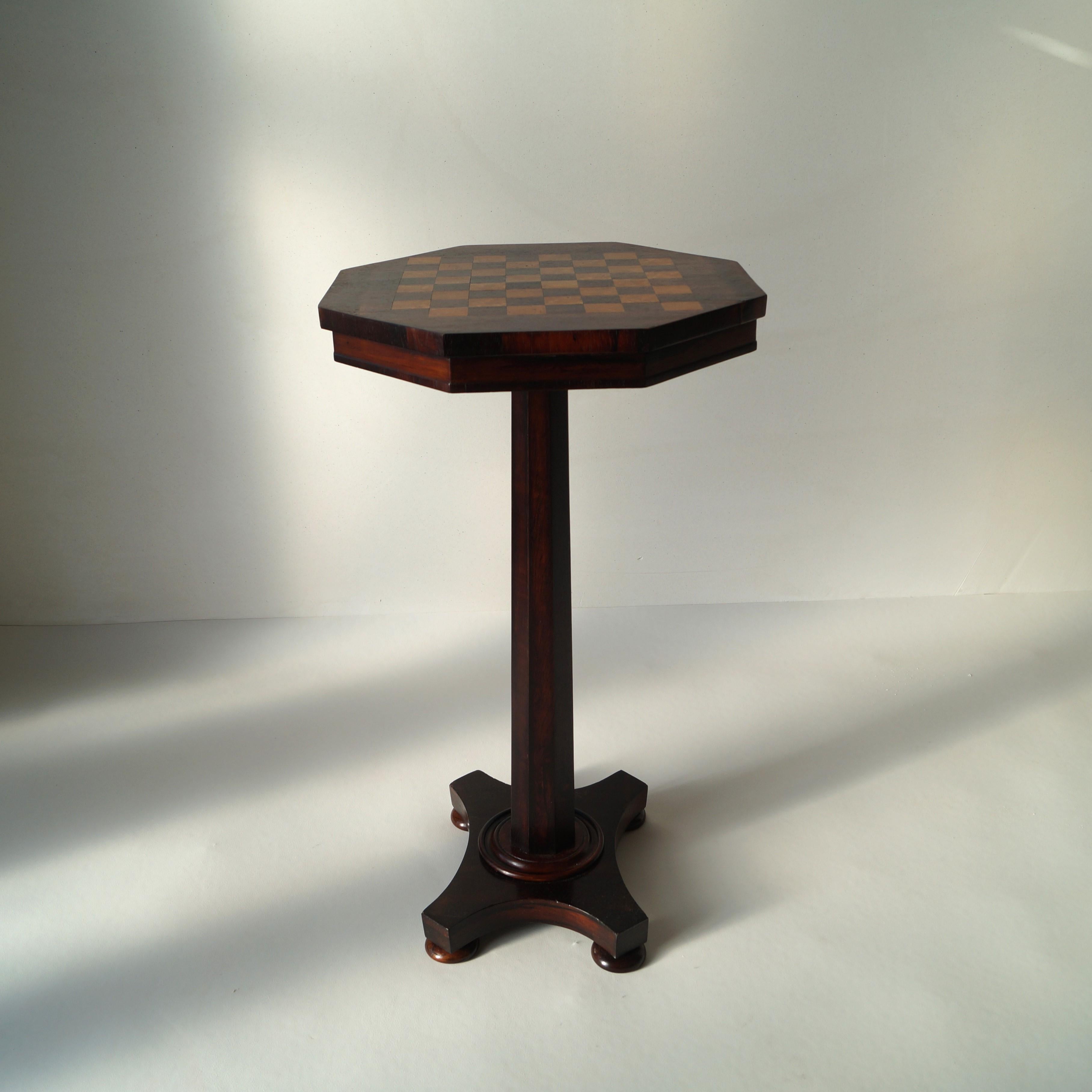 Empire Octagonal Chess Table, 1870s, Set of 33 10