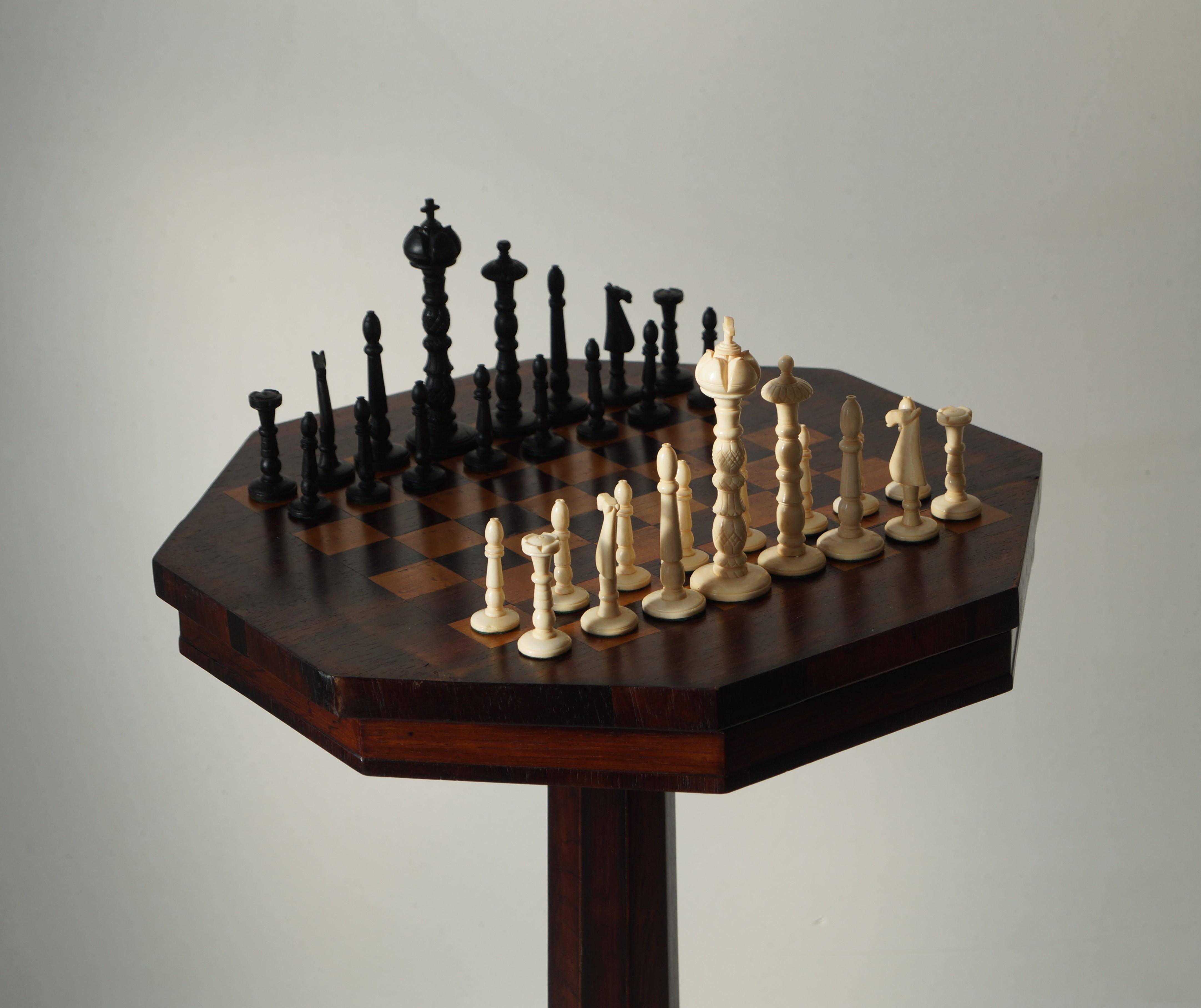 Lacquered Empire Octagonal Chess Table, 1870s, Set of 33