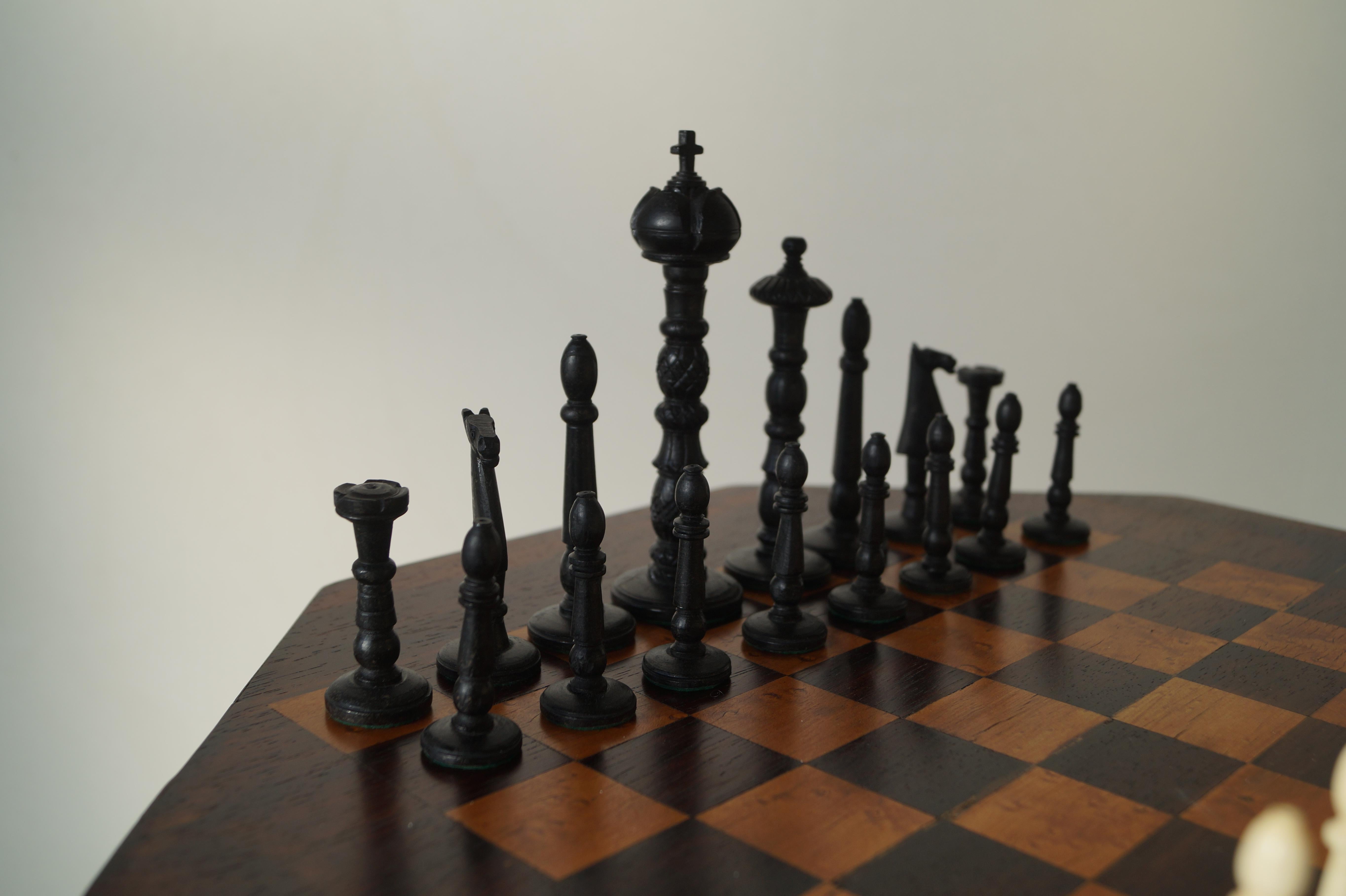 Empire Octagonal Chess Table, 1870s, Set of 33 2