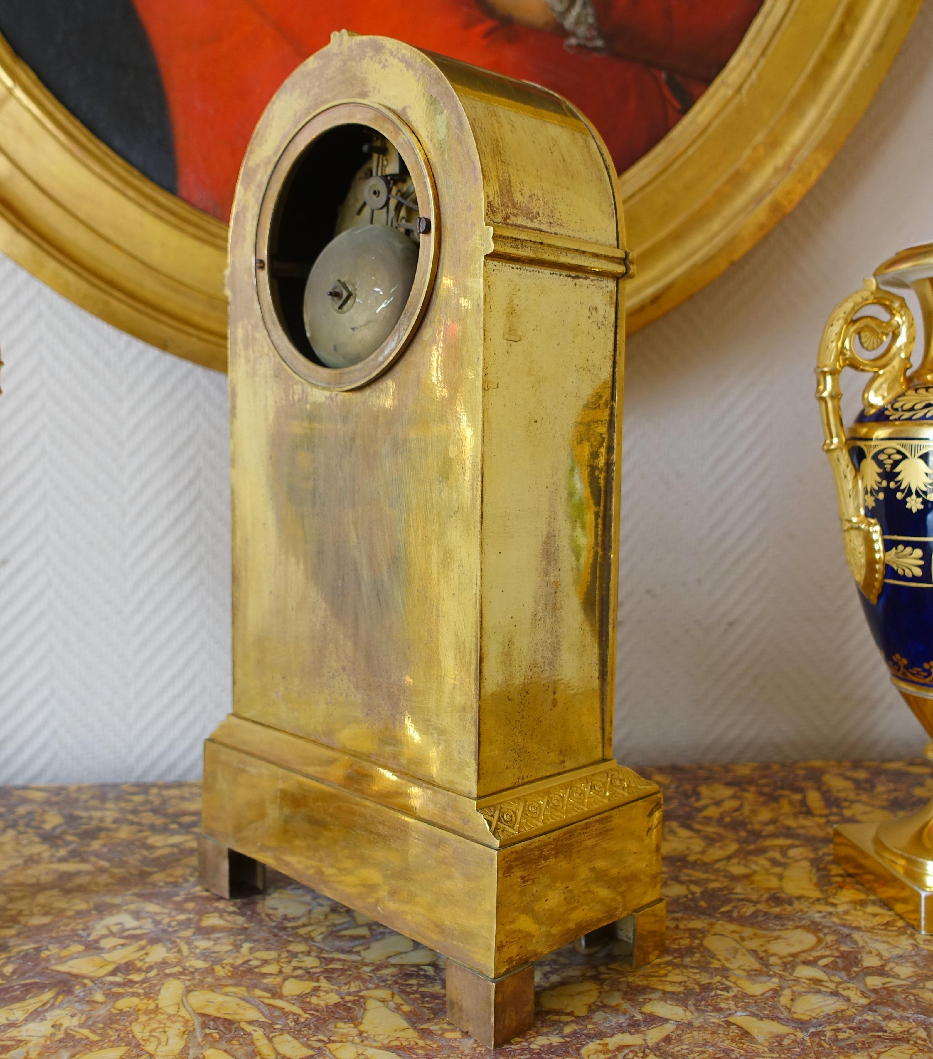 Ormolu clock : allegory of spring, 19th century circa 1815 - 1820 For Sale 6