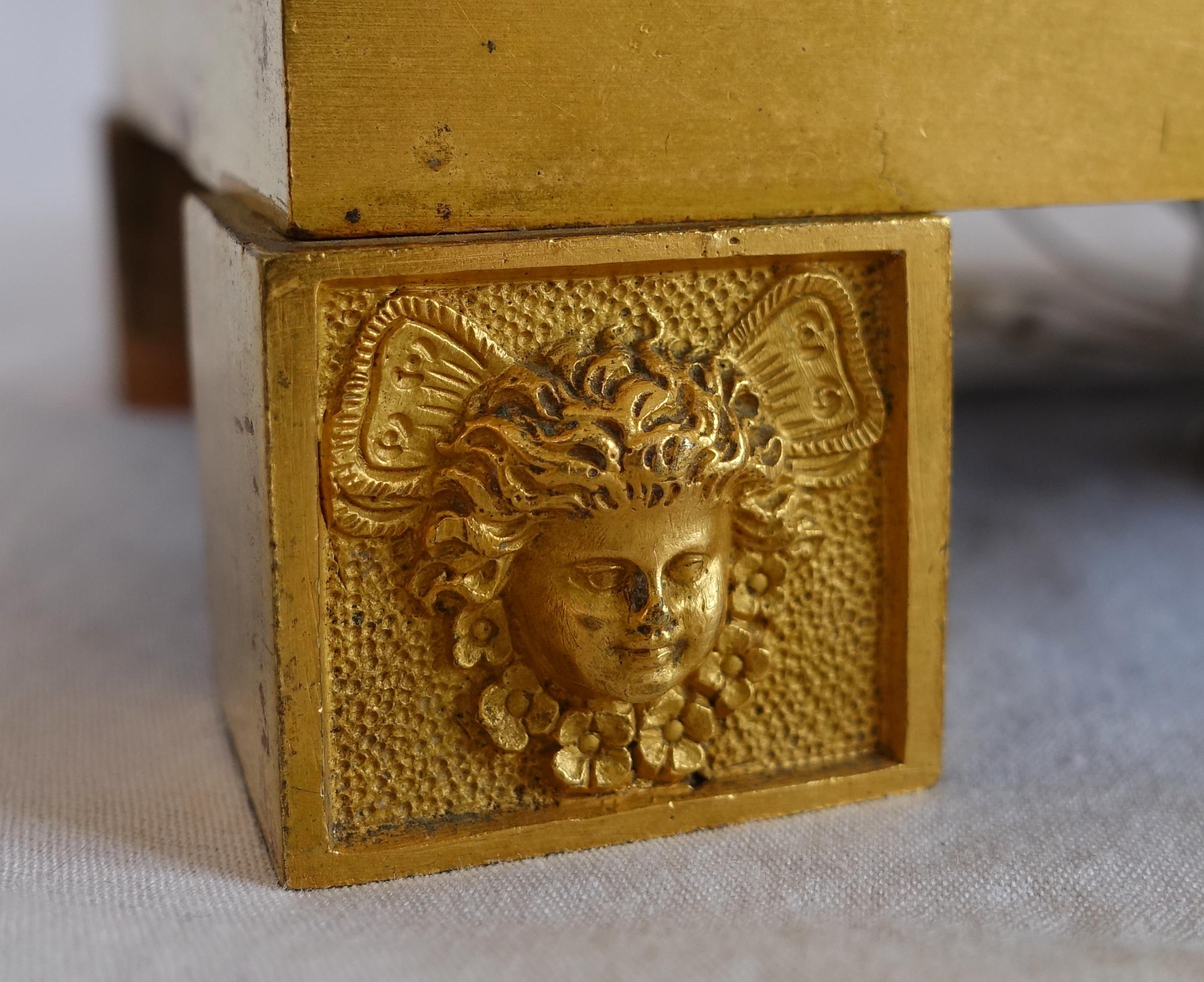 Ormolu clock : allegory of spring, 19th century circa 1815 - 1820 For Sale 1