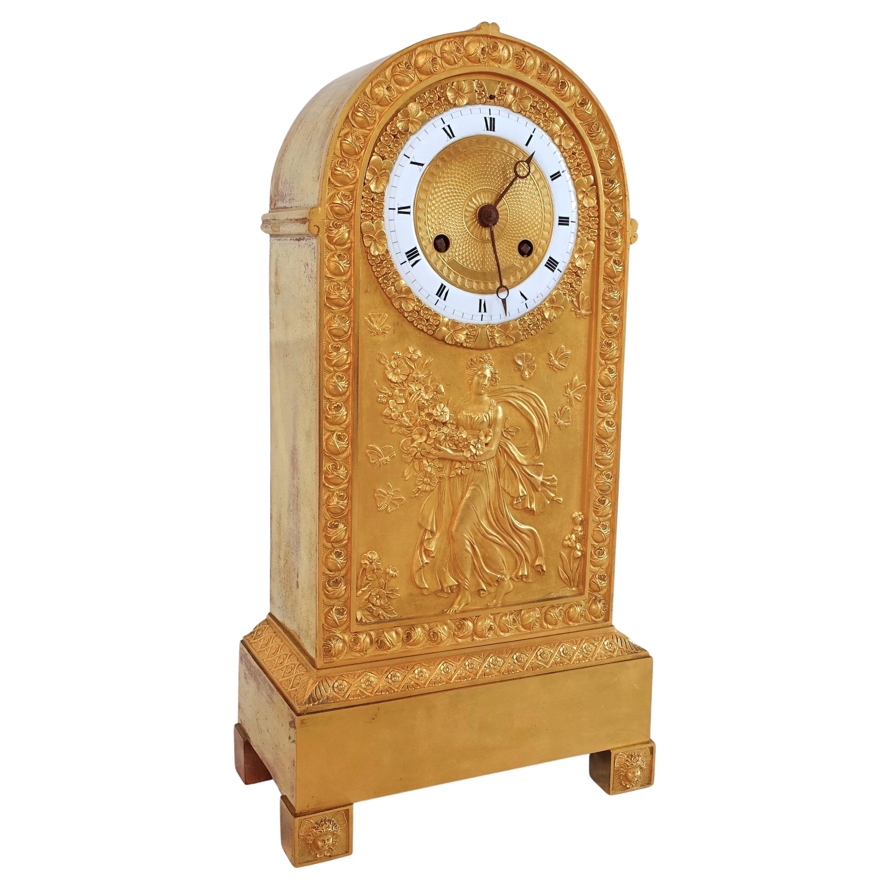 Ormolu clock : allegory of spring, 19th century circa 1815 - 1820