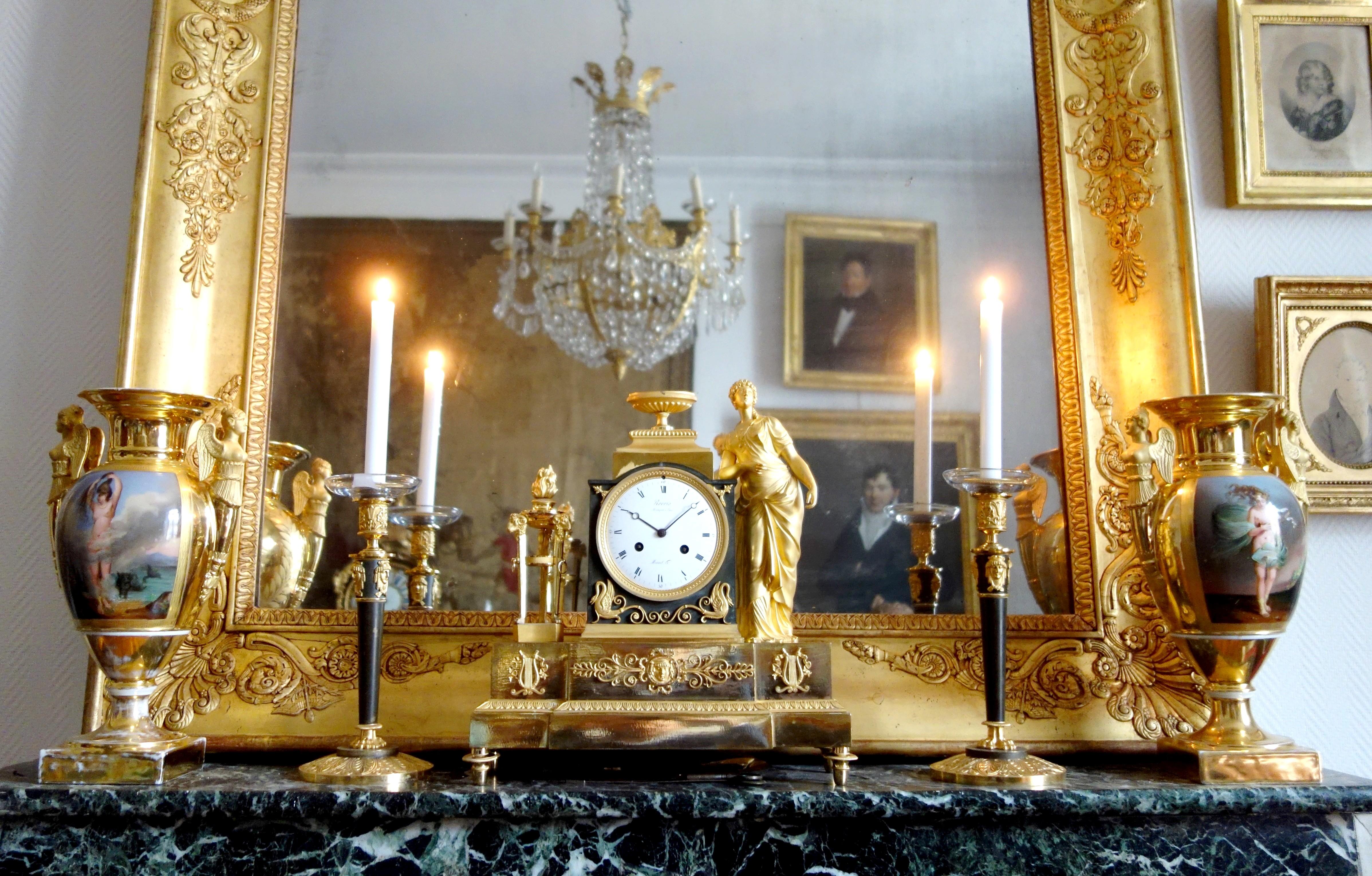 Reloj imperio de ormolina firmado Ravrio, siglo XIX hacia 1805 en venta 12