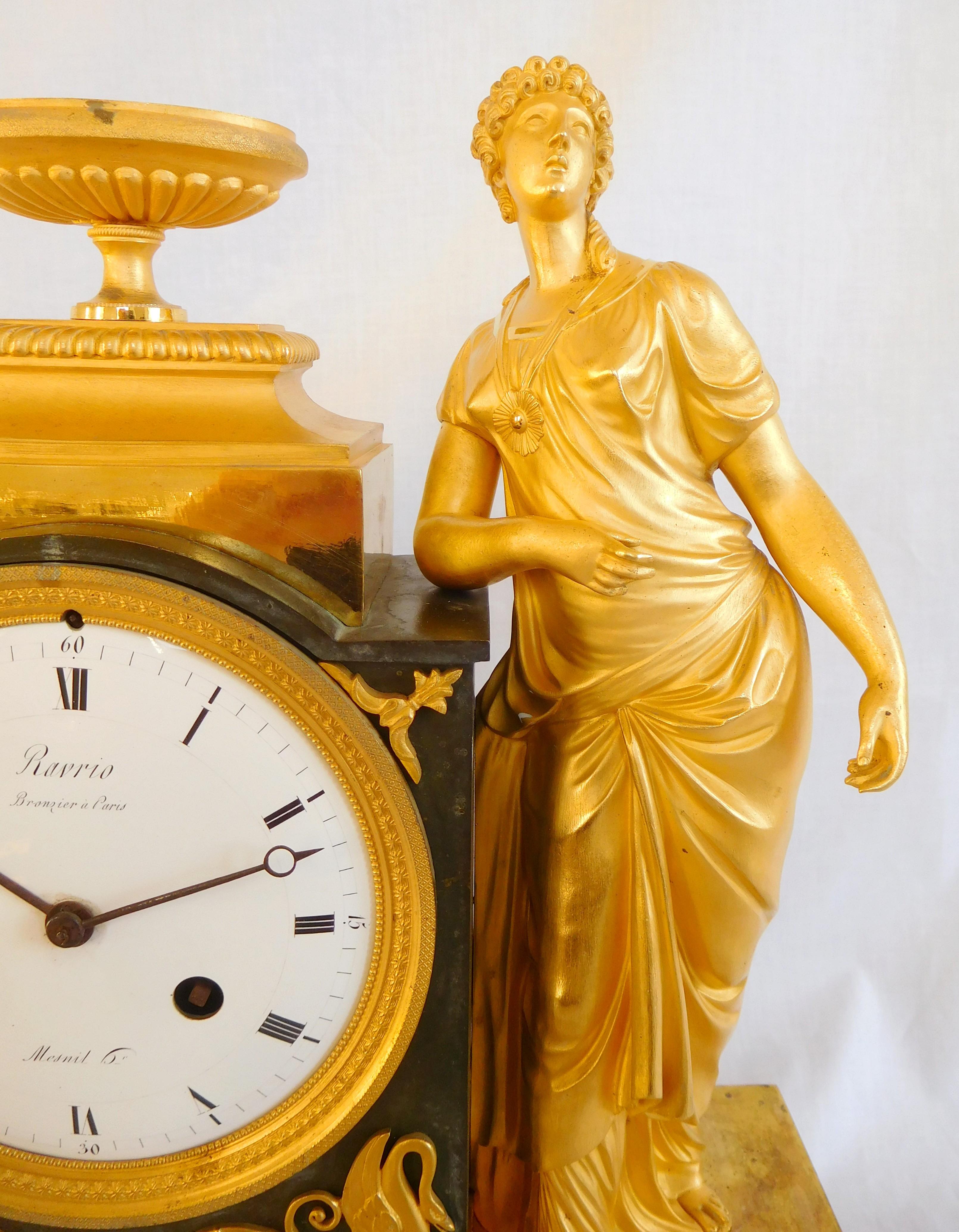 Reloj imperio de ormolina firmado Ravrio, siglo XIX hacia 1805 en Bueno estado para la venta en GRENOBLE, FR