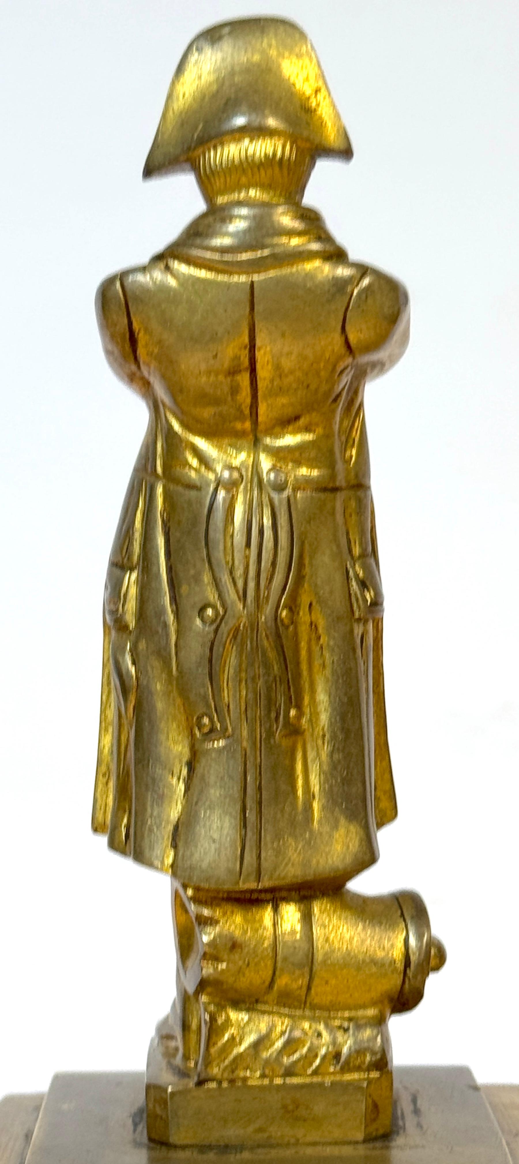 Scultura Impero con ritratto di Napoleone Bonaparte in paesaggio A.I.C. 1875 in vendita 2
