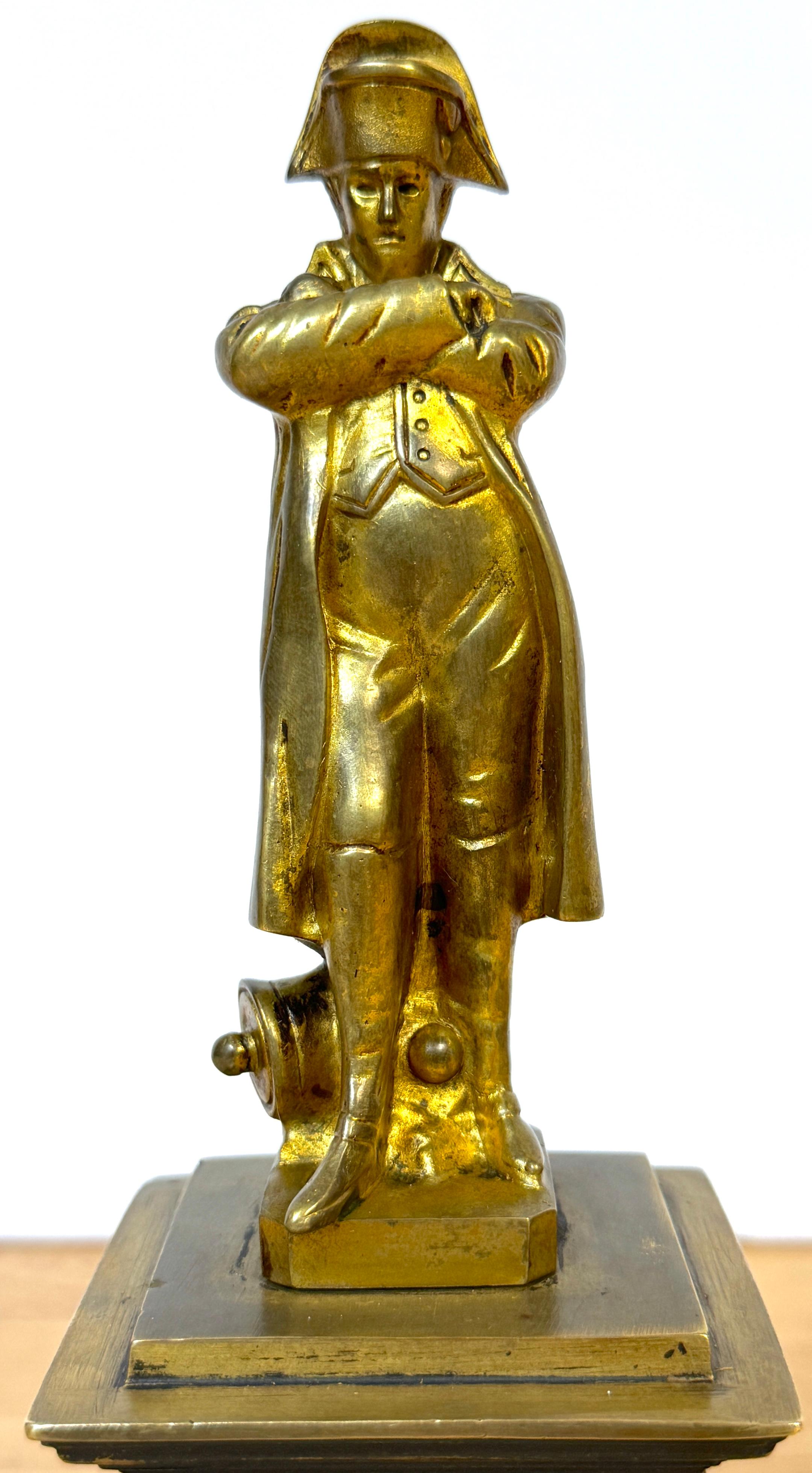 Neoimpero Scultura Impero con ritratto di Napoleone Bonaparte in paesaggio A.I.C. 1875 in vendita
