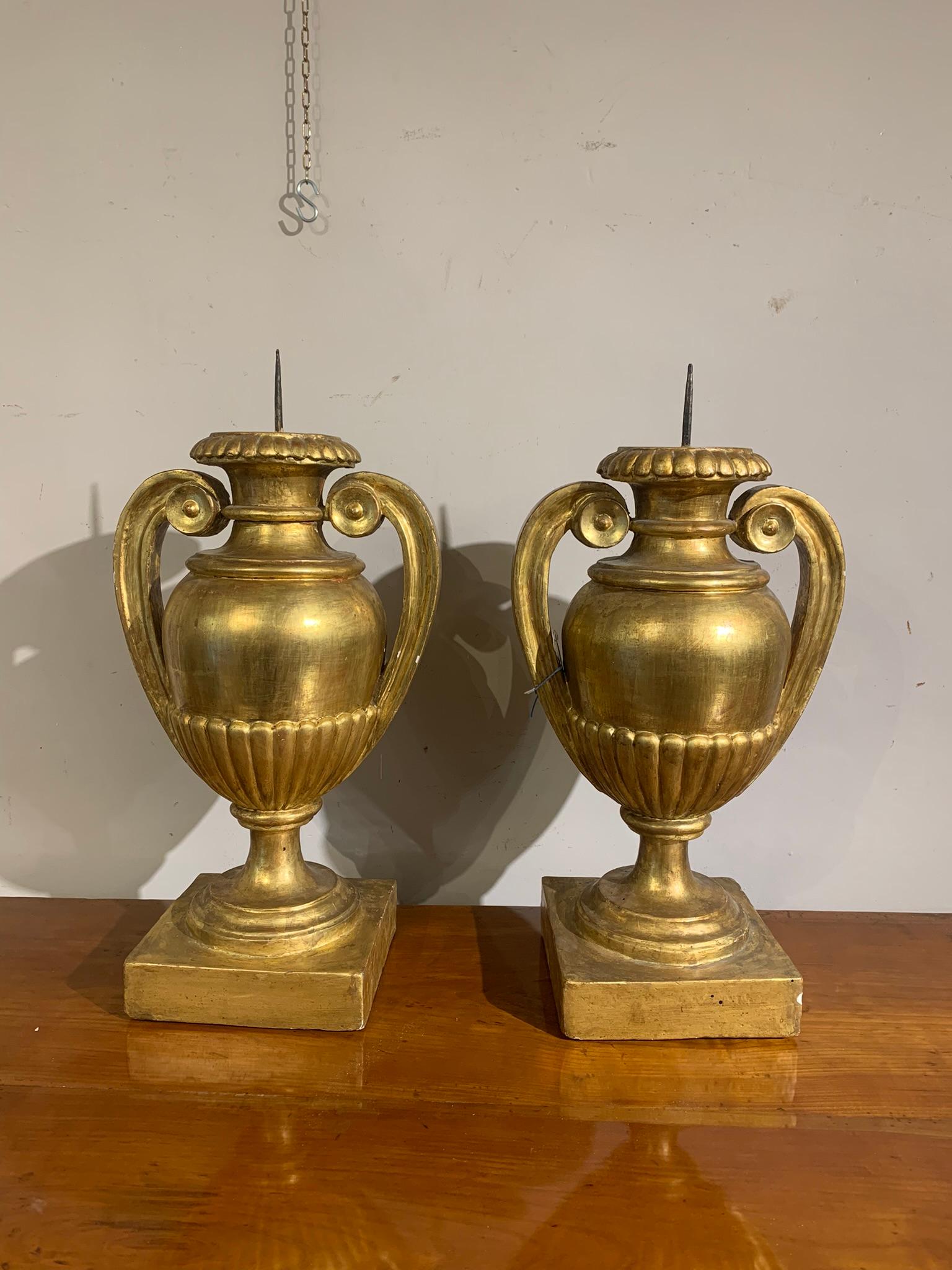 Empire Pair of Giltwood Amphora Candlestick In Good Condition For Sale In Firenze, FI