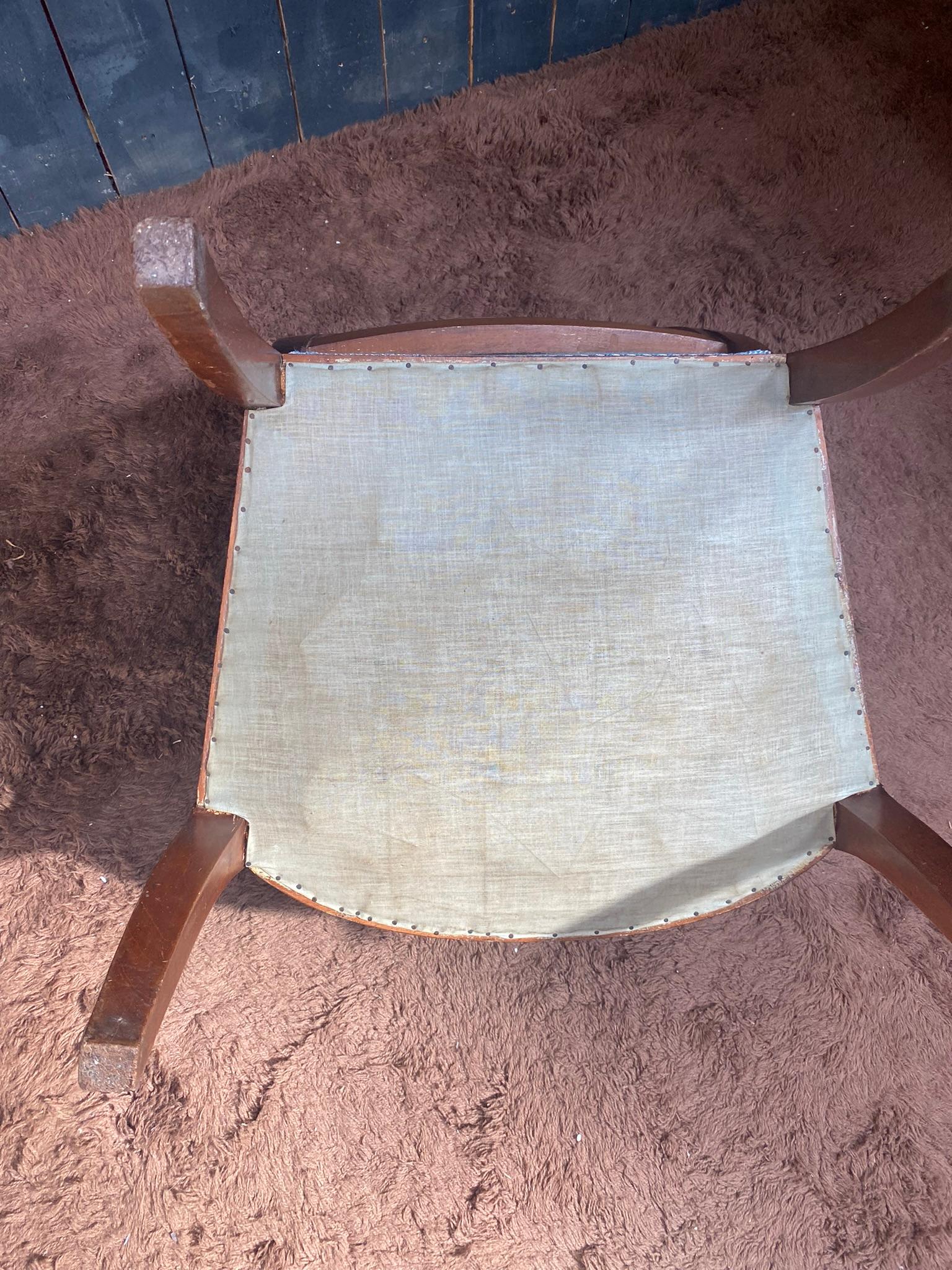 Empire-Sessel aus Nussbaumholz aus der Empire-Periode, gepolstert Redone im Angebot 9