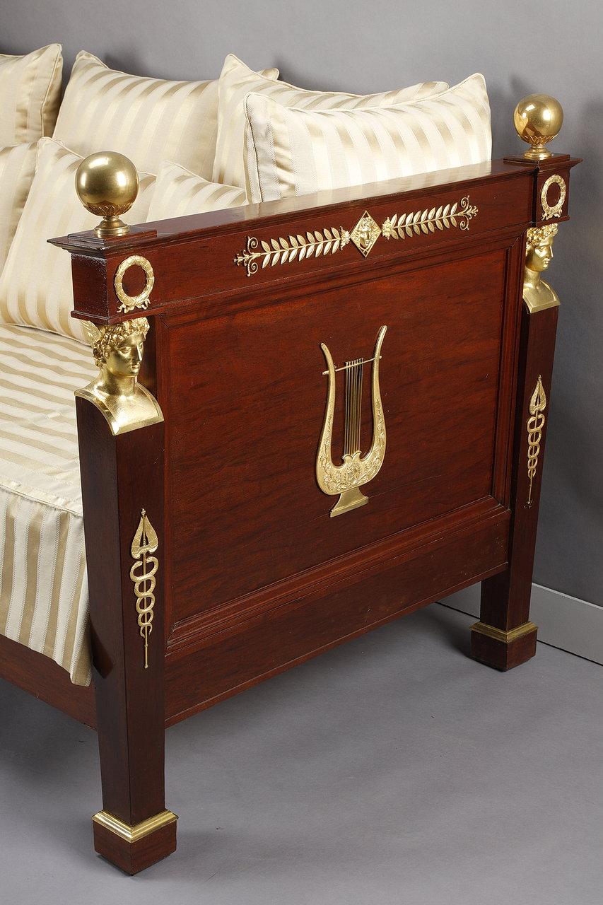 Empire period bed with its canopy For Sale 9
